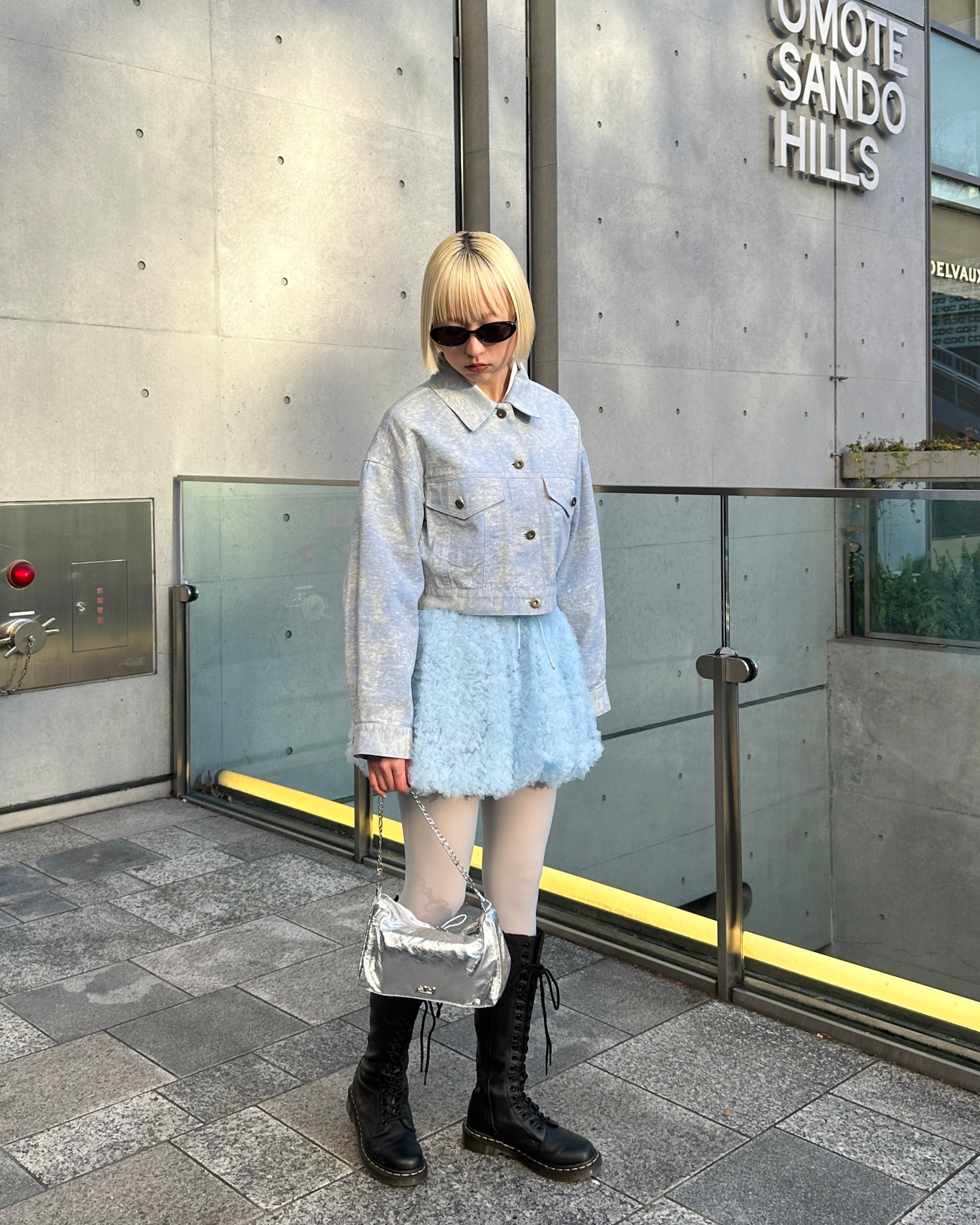 Sky color short jacket