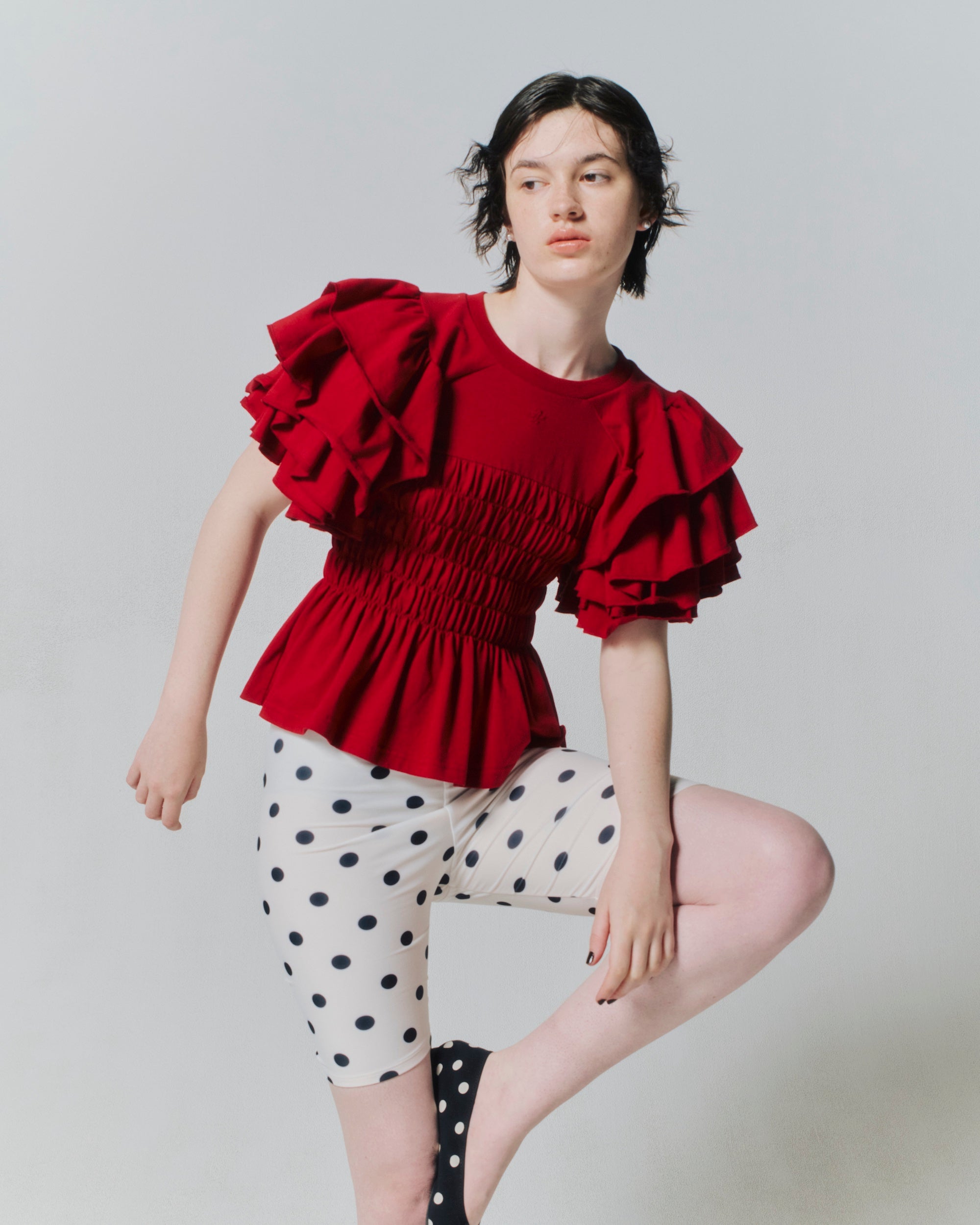 TIERED FRILL SLEEVE SHIRRING T-SHIRT