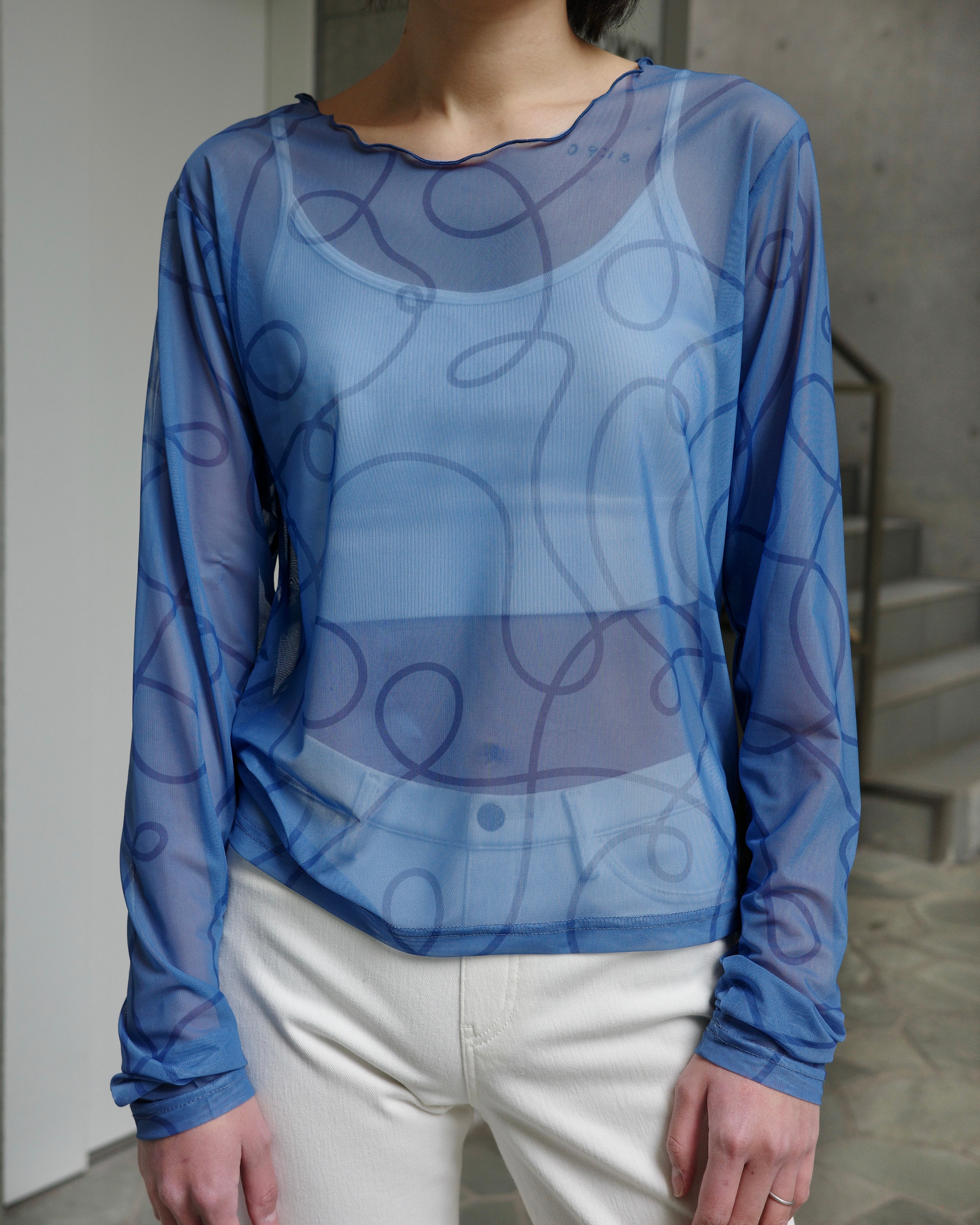uneune see-through round neck tops (blue)