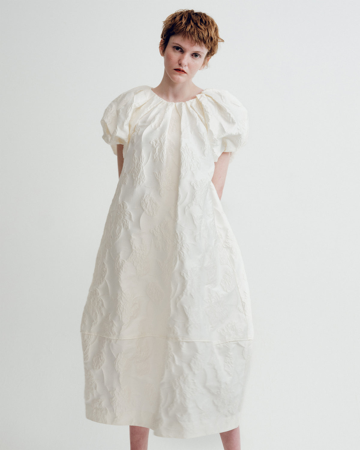 Balloon sleeve cocoon dress