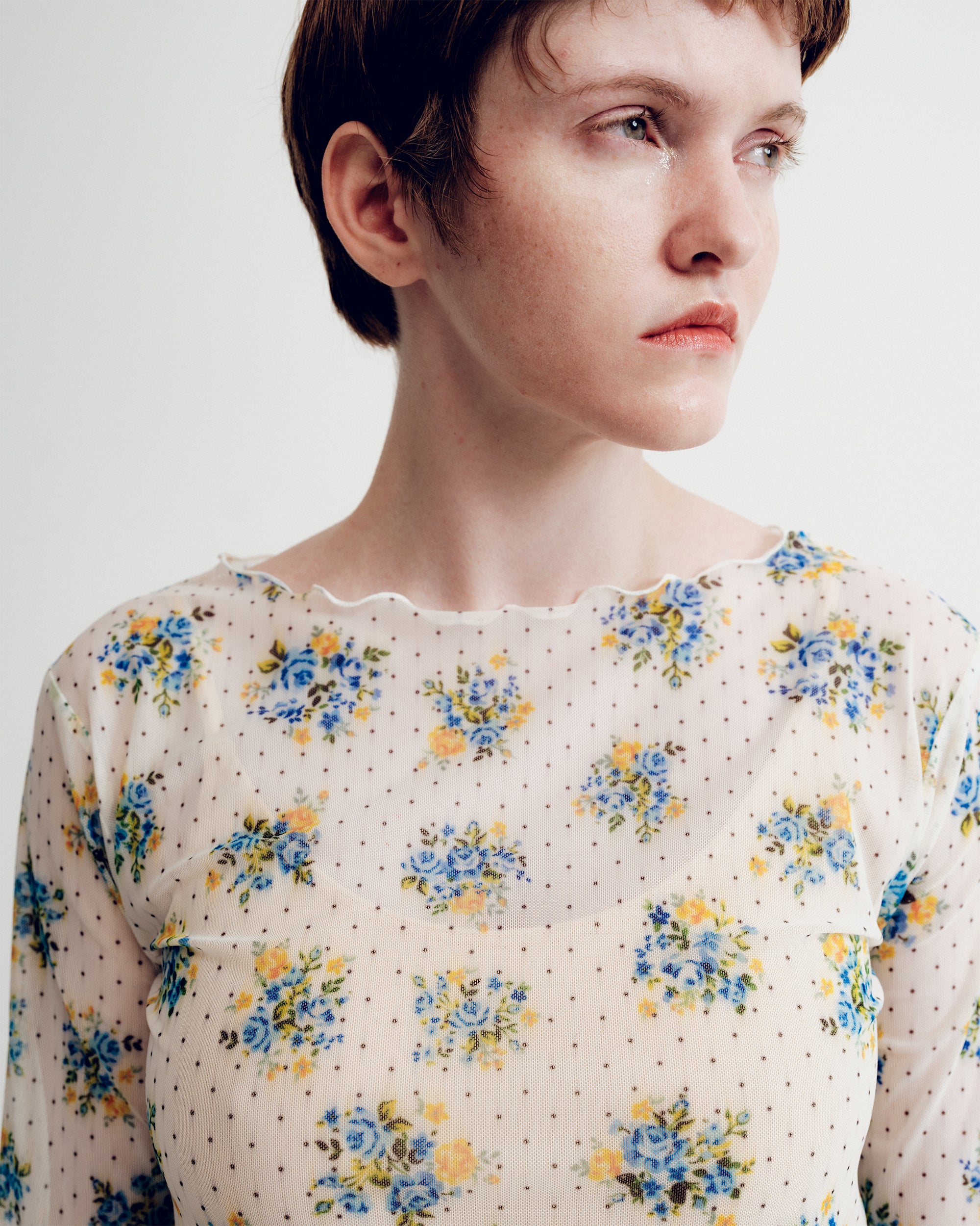 Romantic flower dot see-through tops (round neck)