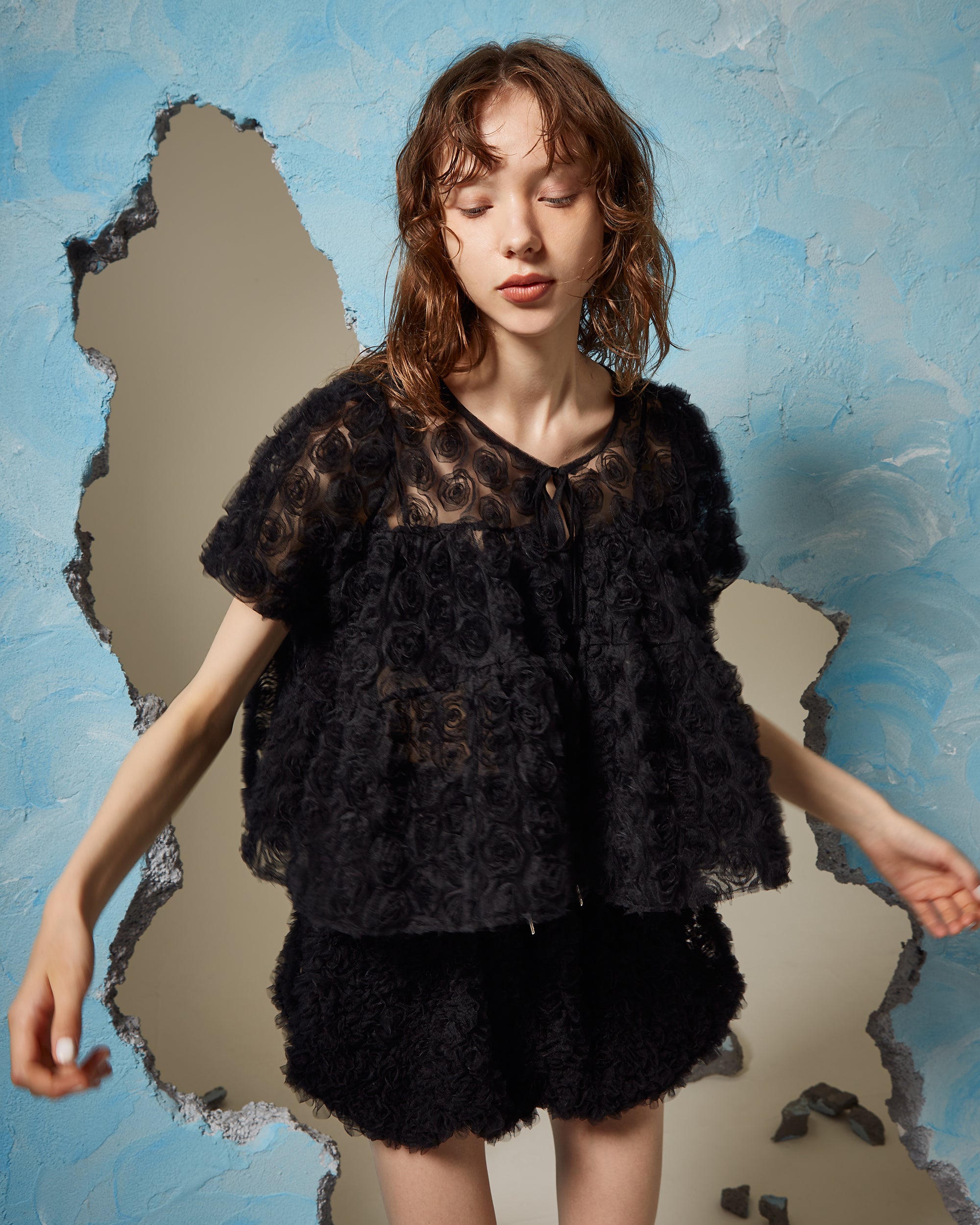 Flower tulle tiered bolero (black)