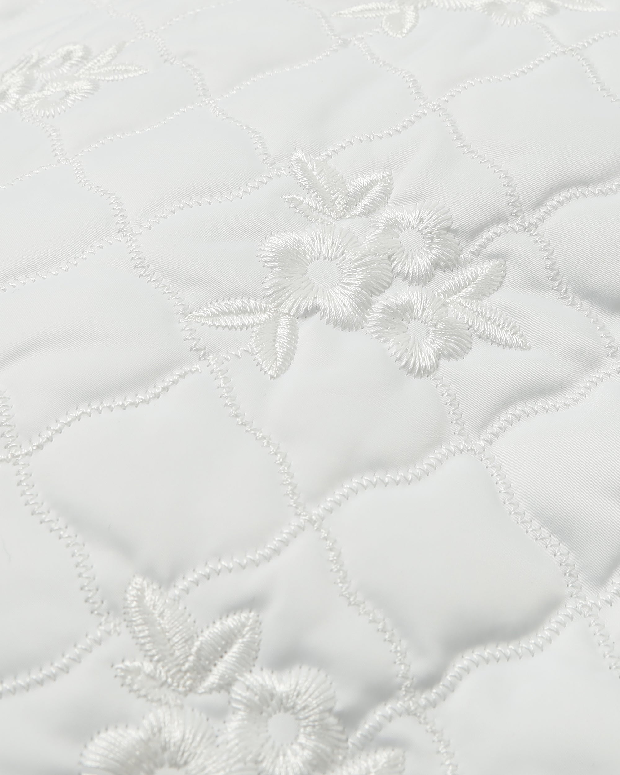 pointe backpack (white)