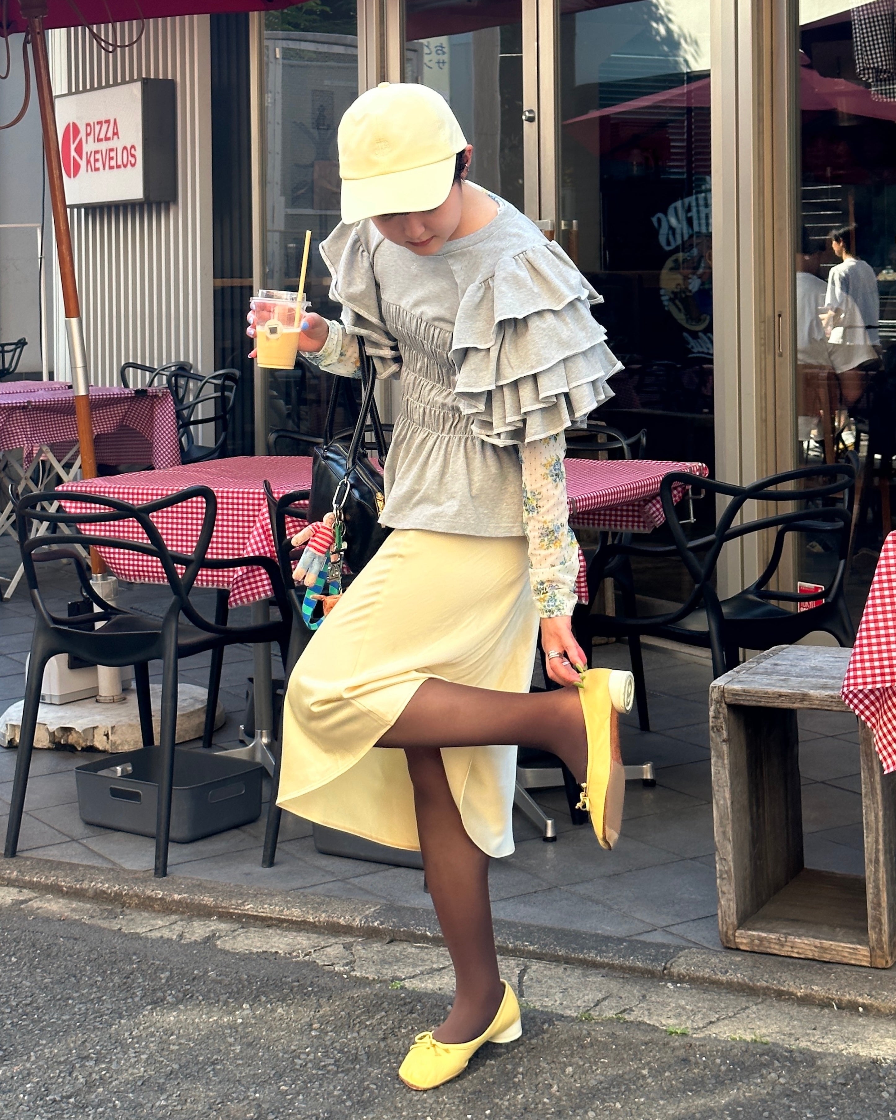 Tiered frill sleeve shirring t-shirt