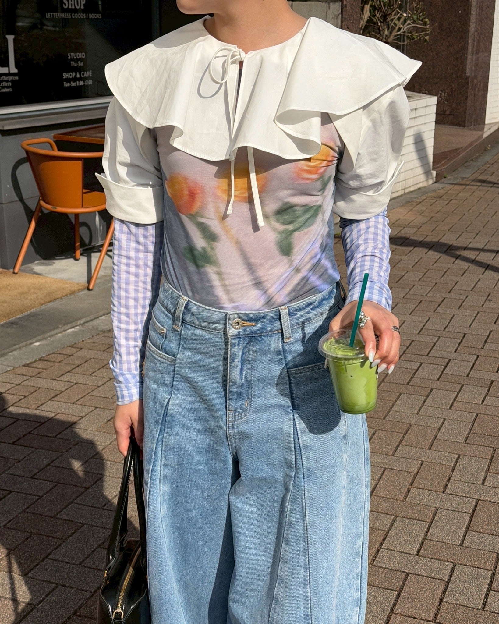 【新品未使用】poppy シースルートップスPHOTO ROSES BLUE Photo ROSES Blue see-through tops (round neck)