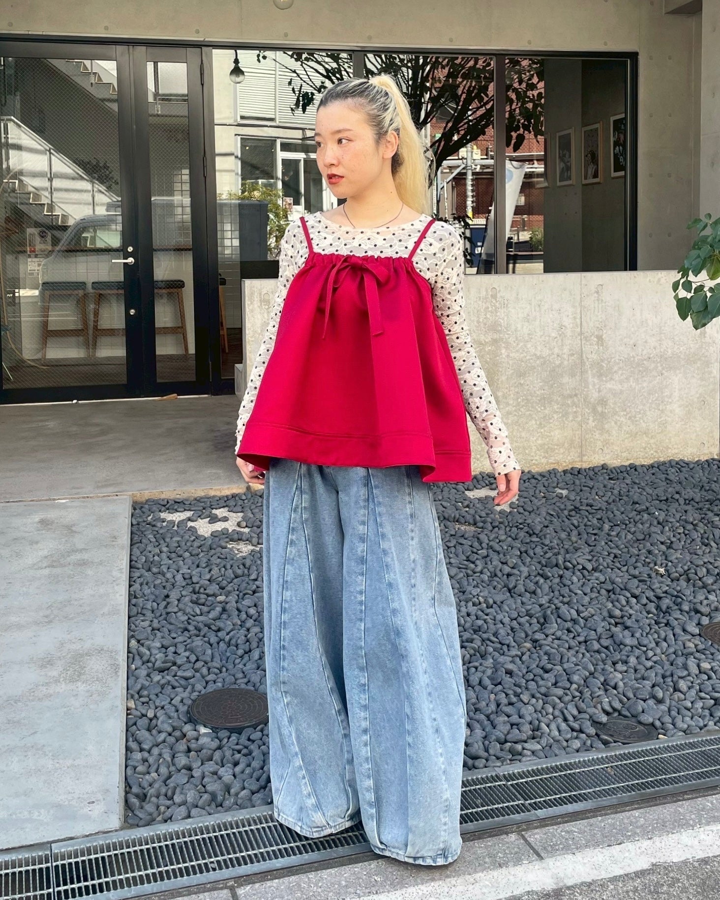 Dot lace see-through top (round neck)