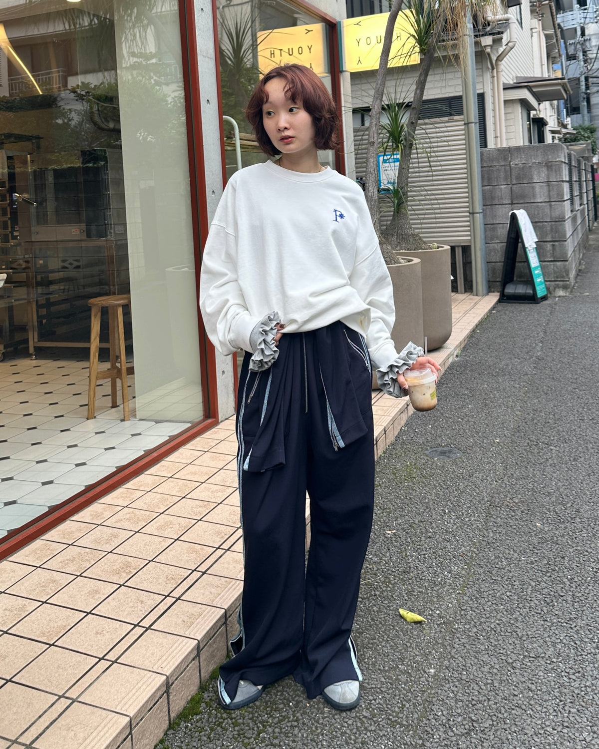 1022c