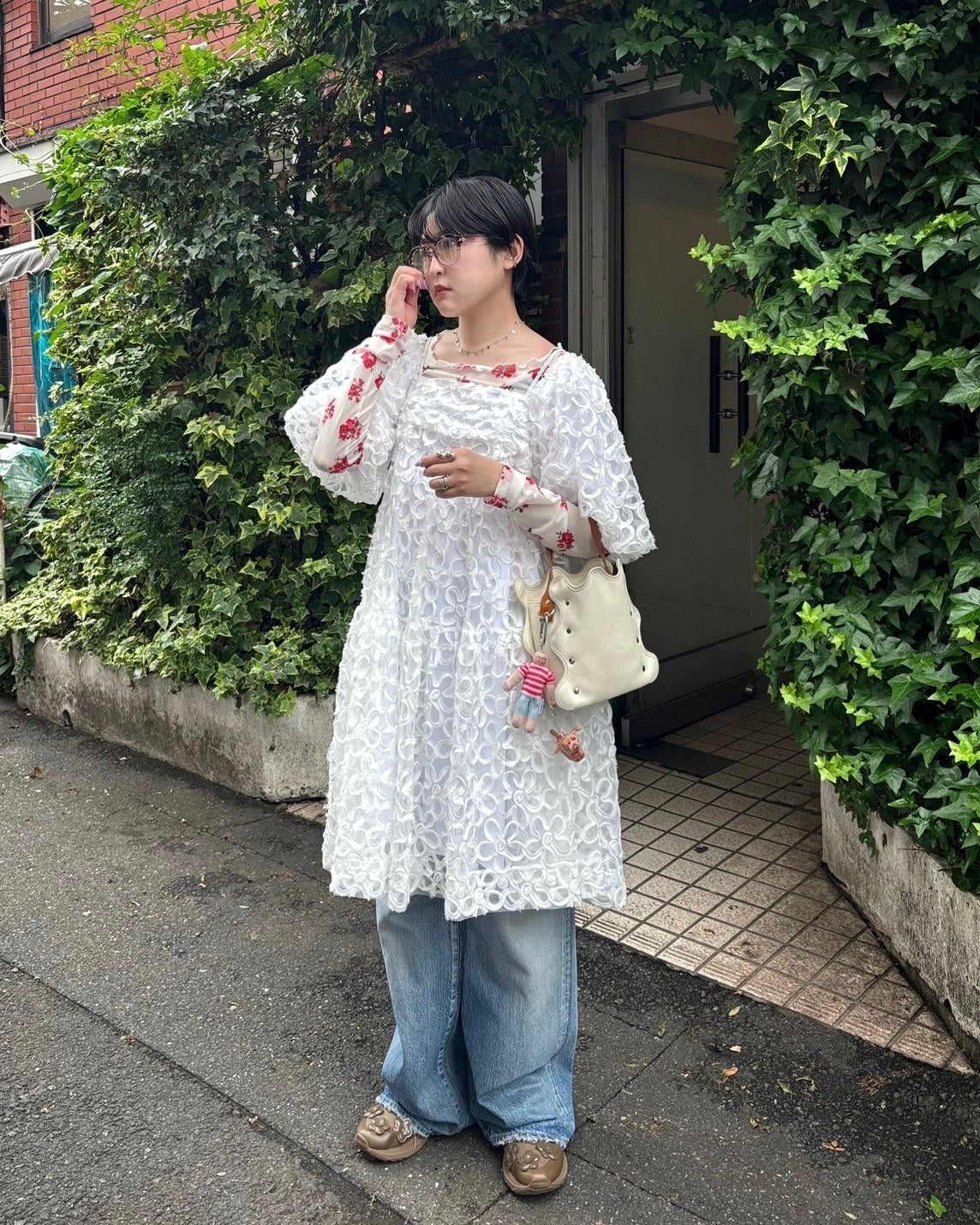 Red bouquet see-through tops (High / Round neck)