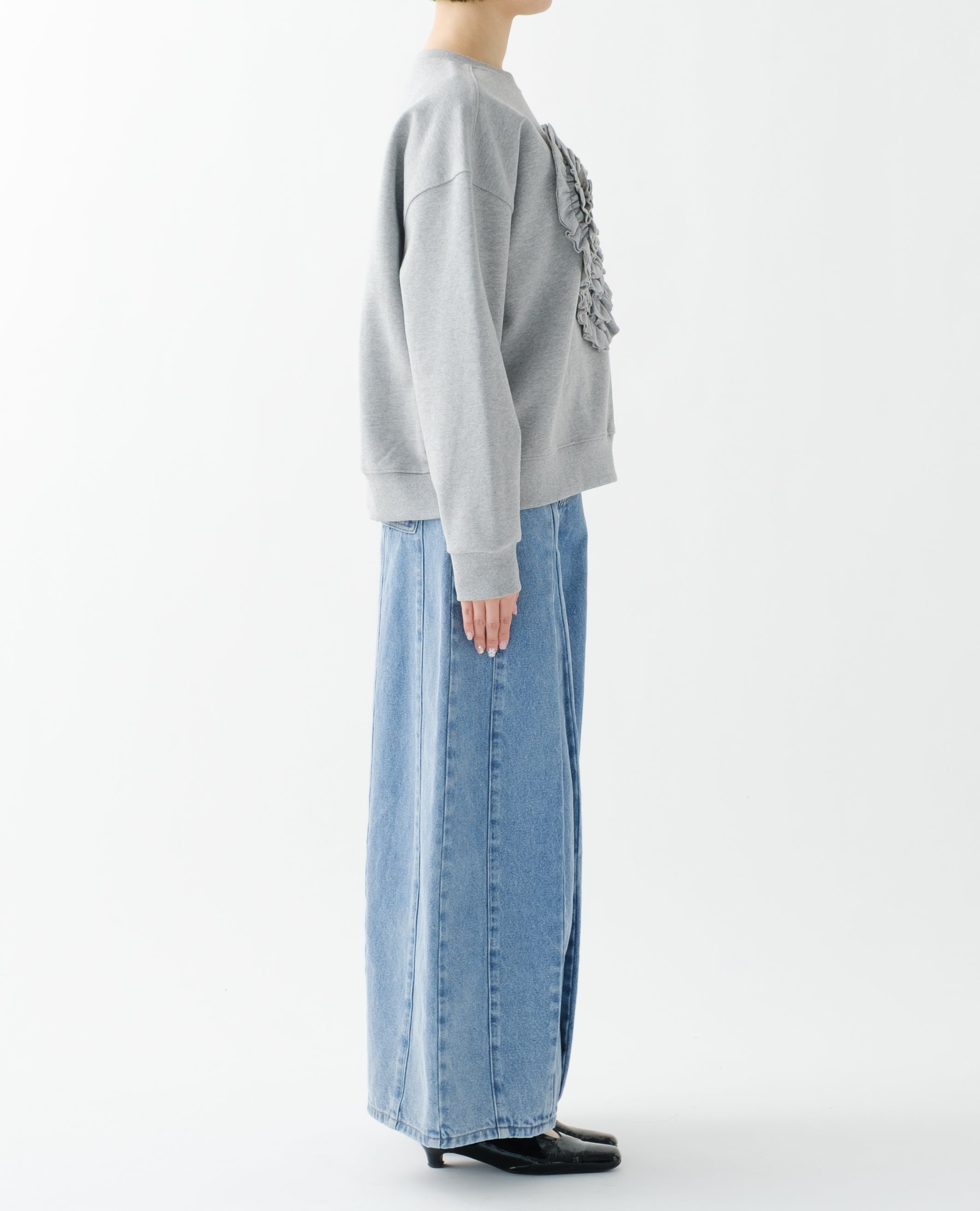 Heart gathered sweatshirt