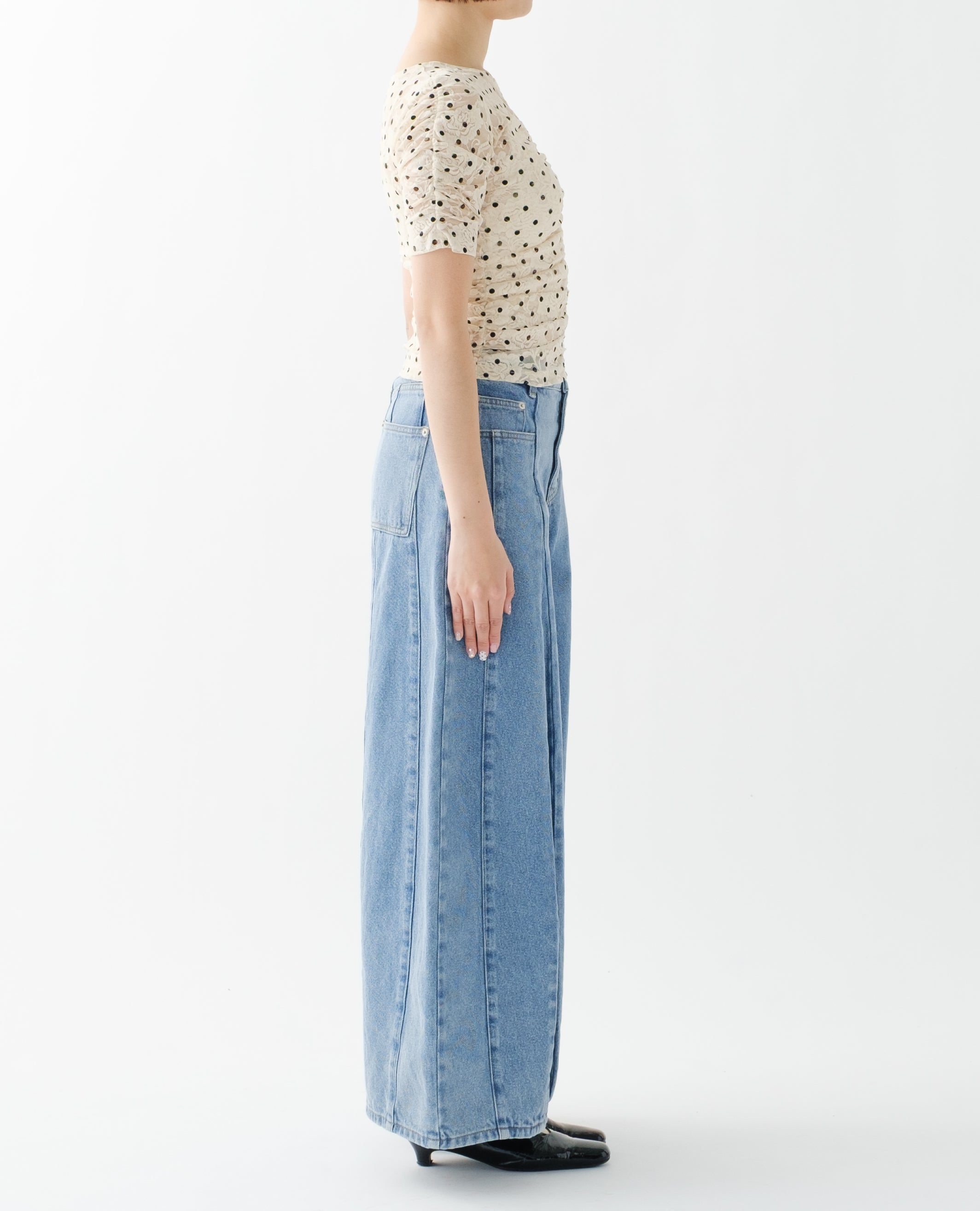 モデル身長 : 170cm