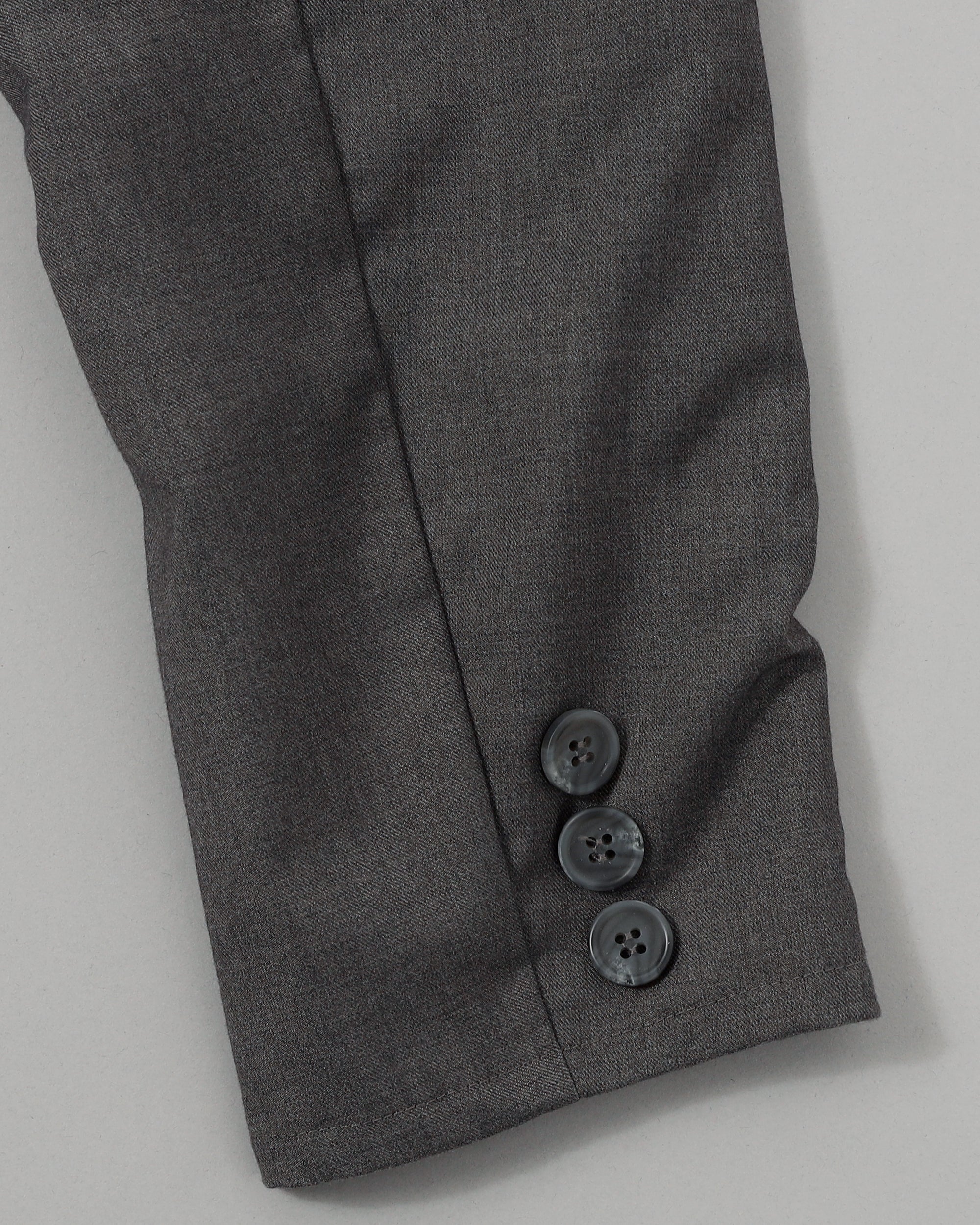 Double-sleeve cut jacket