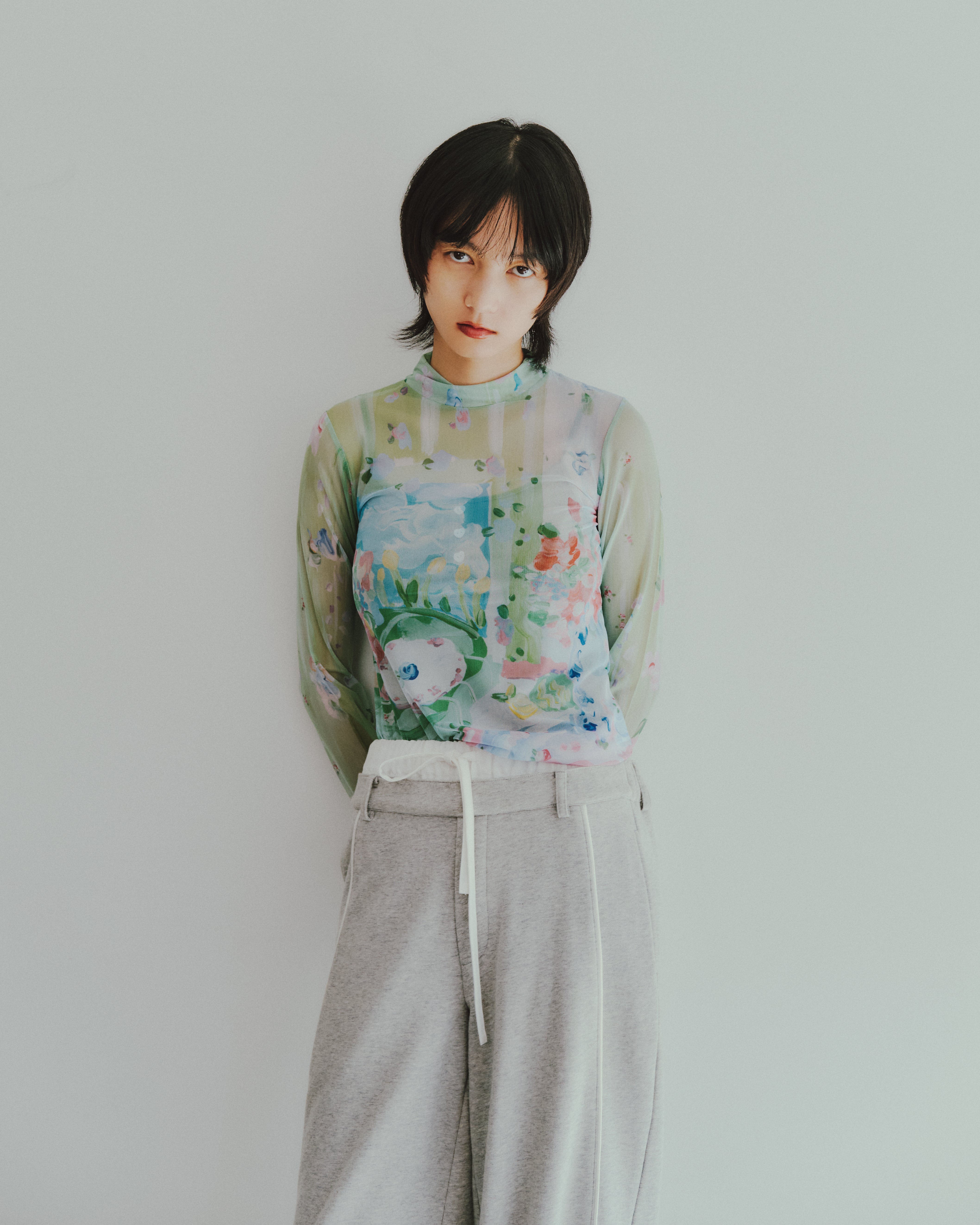 【poppy】 see-through トップス　リビングルーム　ハイネック poppy】 see-through トップス リビングルーム ハイネック