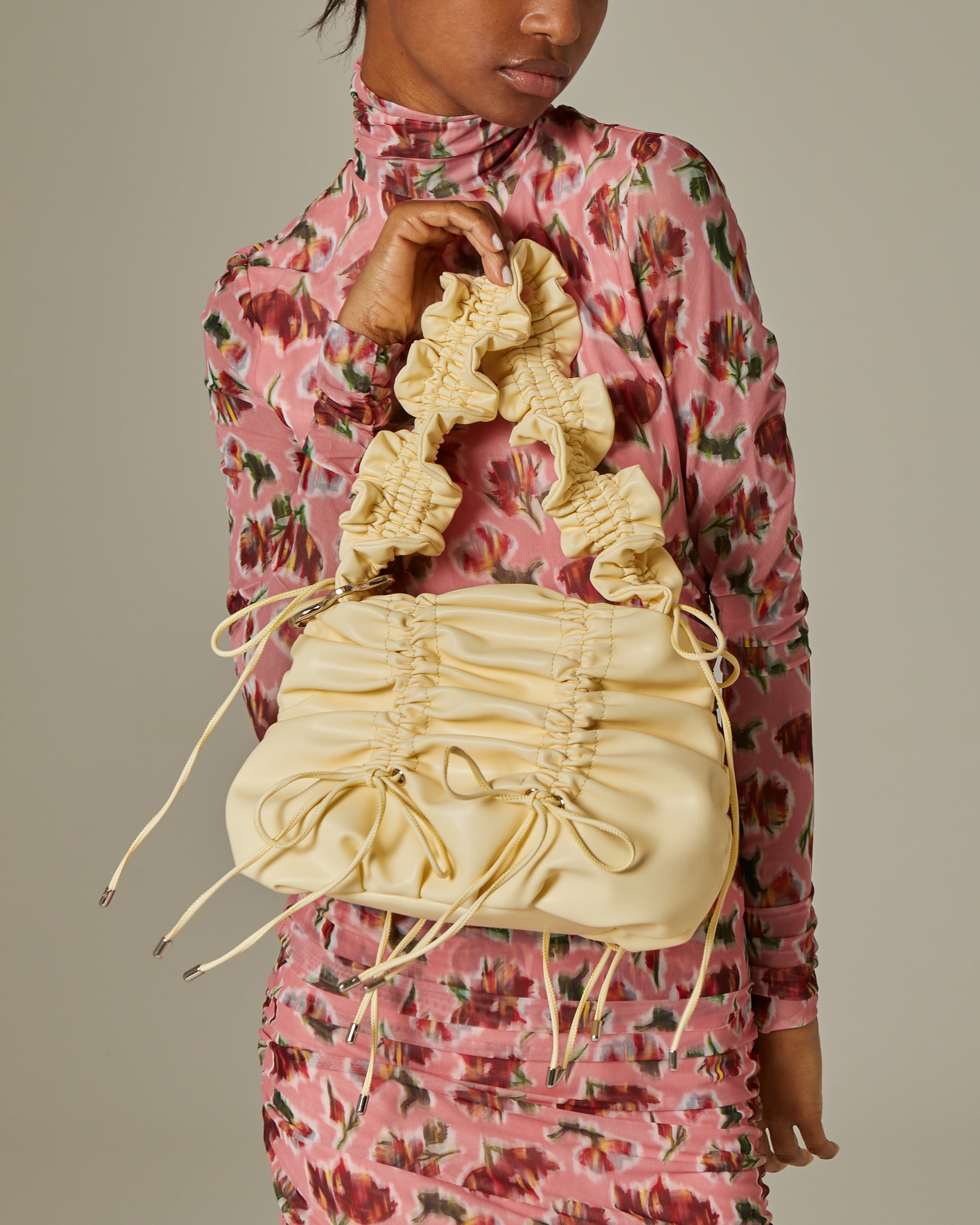 Gather ribbon bag (green / yellow)