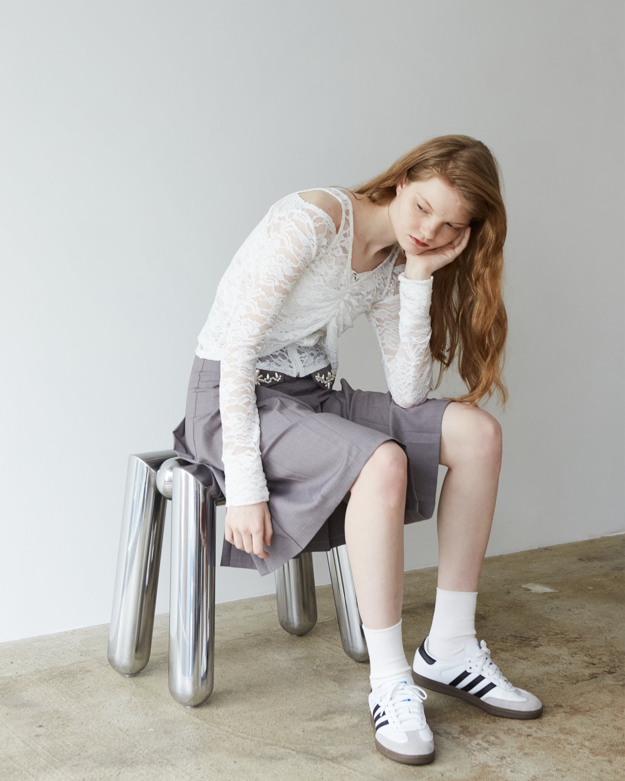 Lace layered round tops (white)