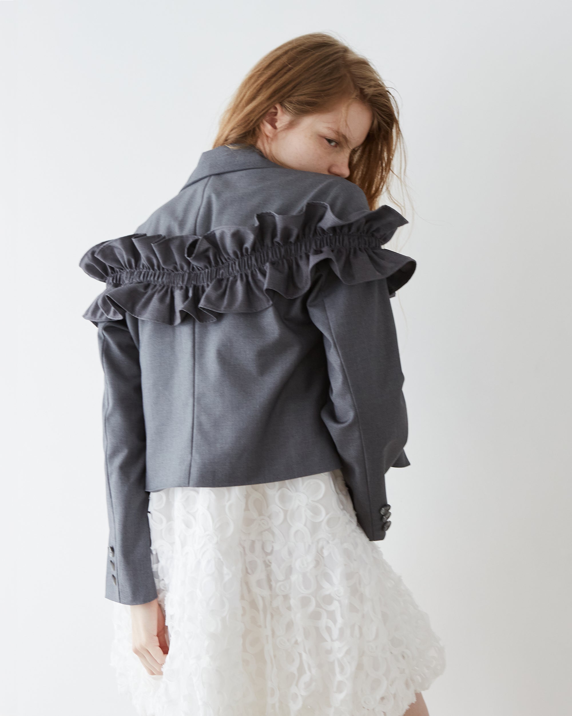 Gathered frill short jacket (gray)
