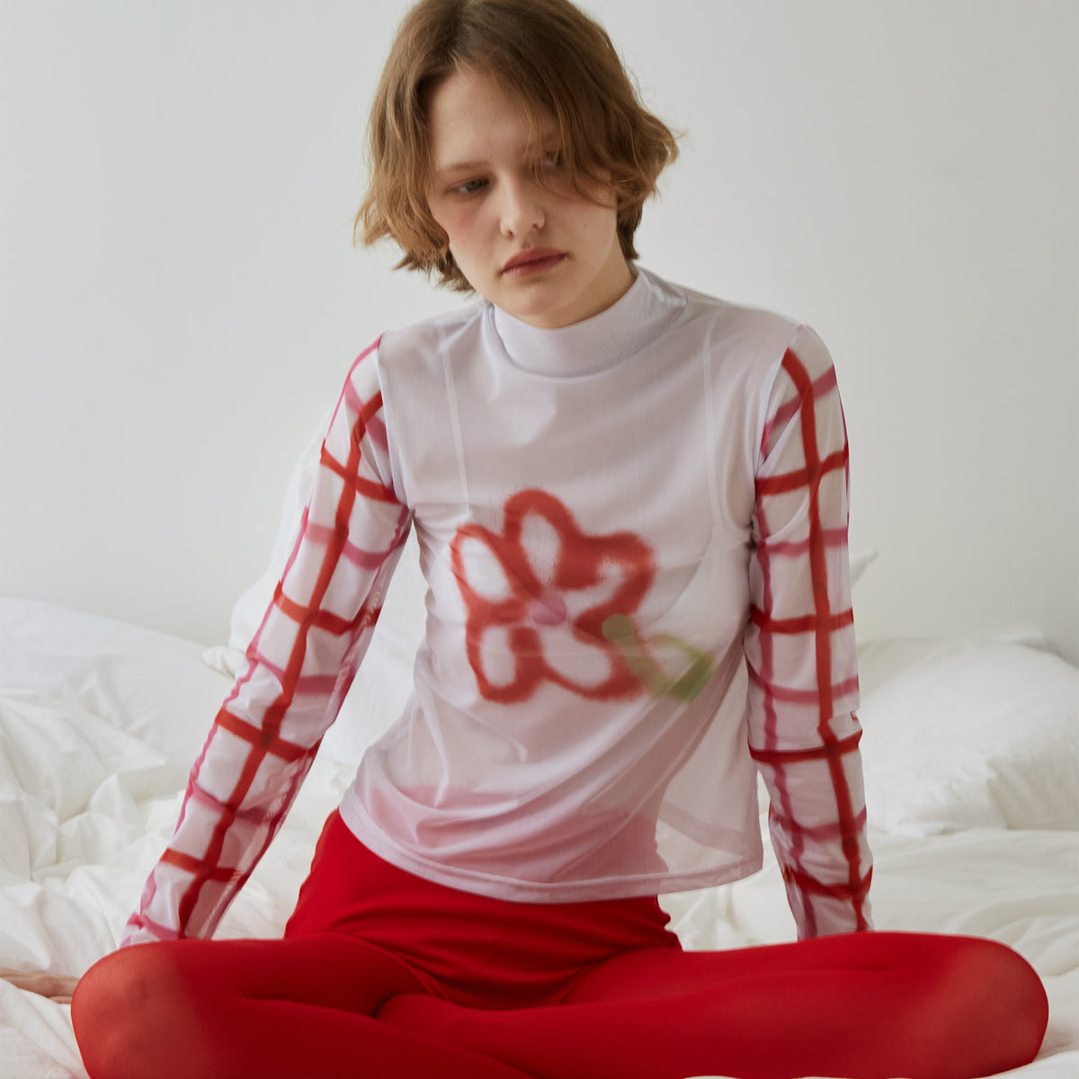 Check sleeve spray flower see-through tops (high neck)