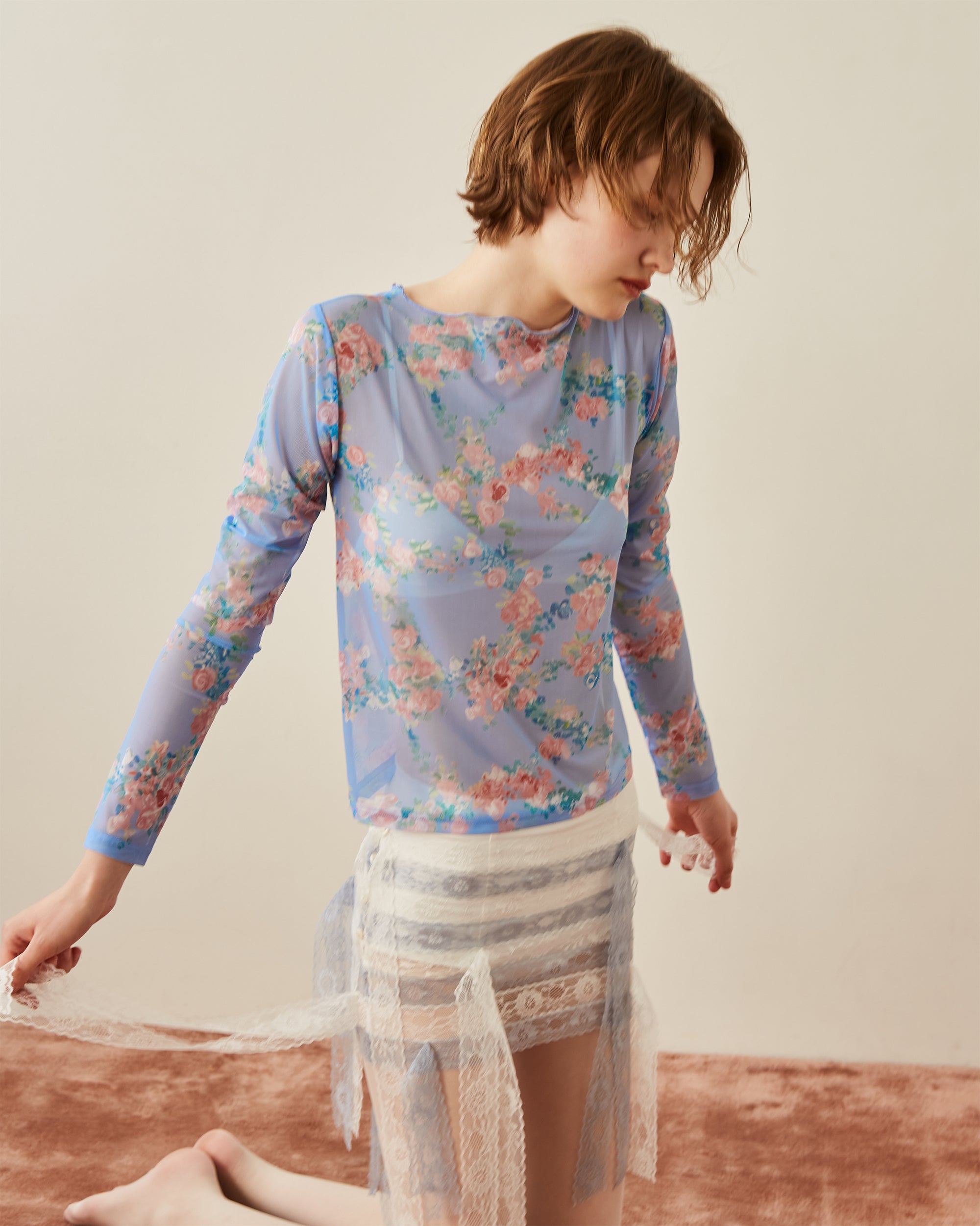 Art blooming flower see-through tops (round neck)