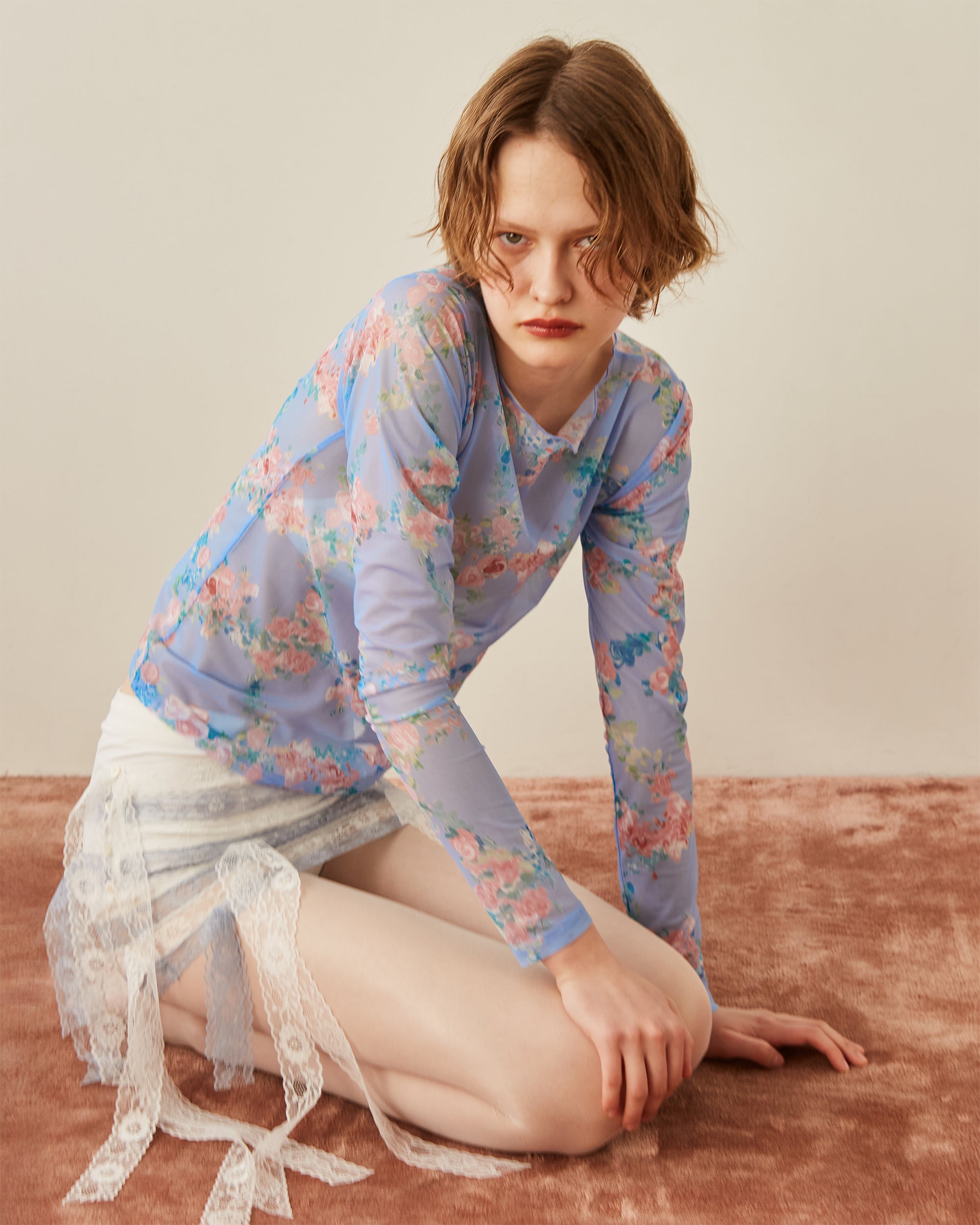 Art blooming flower see-through tops (round neck)