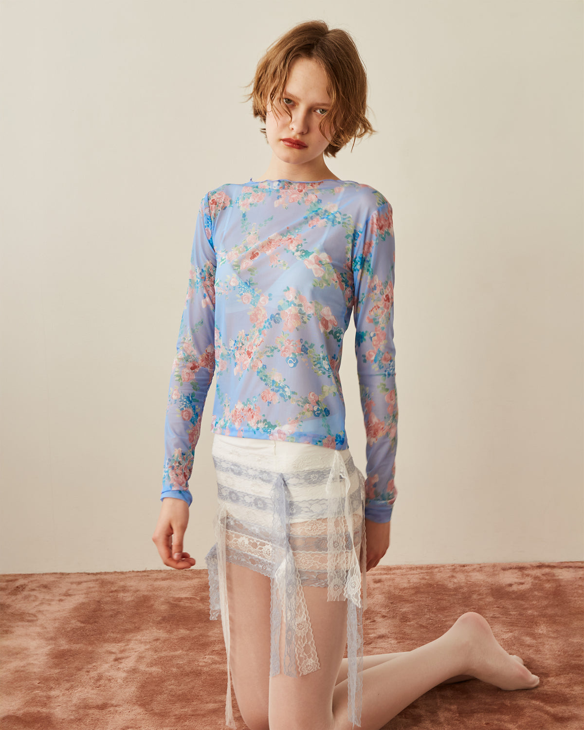 Art blooming flower see-through tops (round neck)