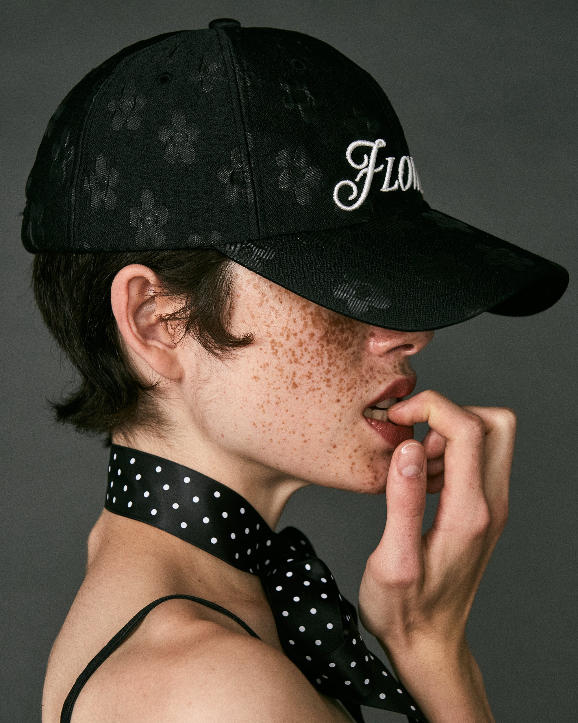 Flower jacquard cap (black)