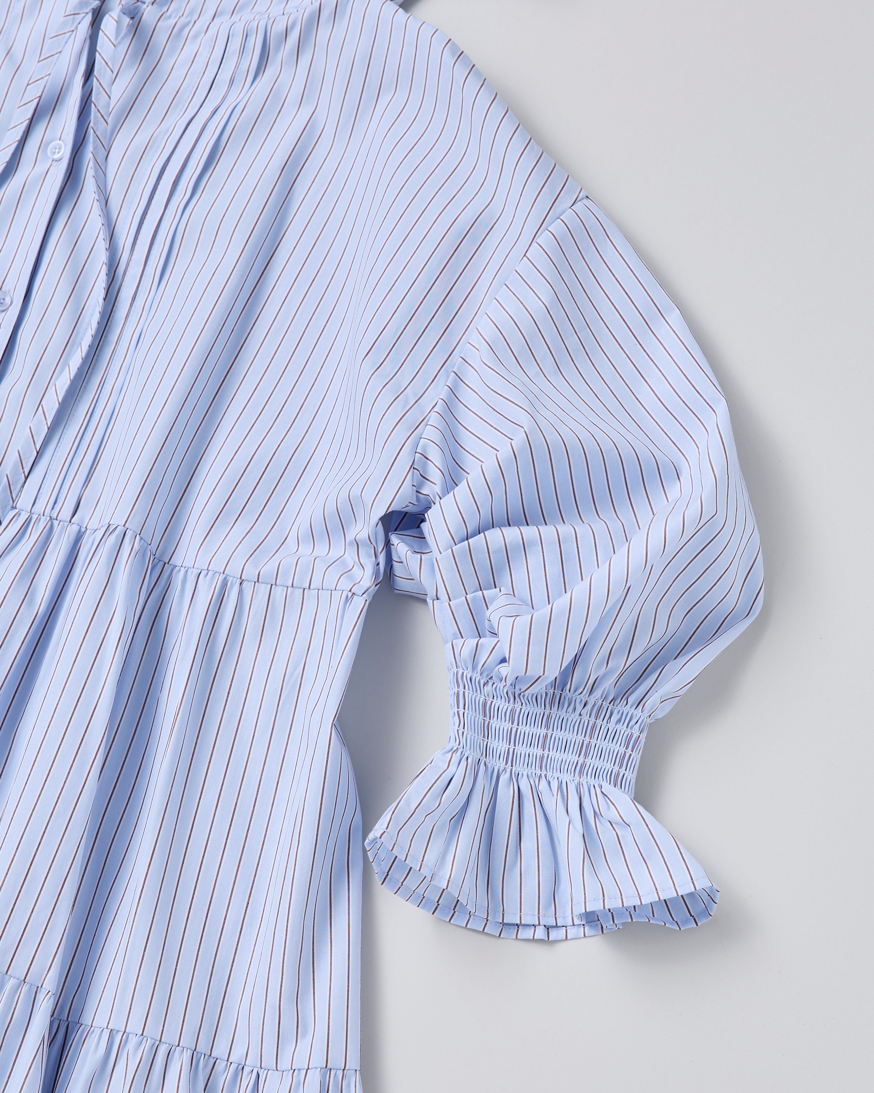 Hoodie tiered one-piece (stripe)