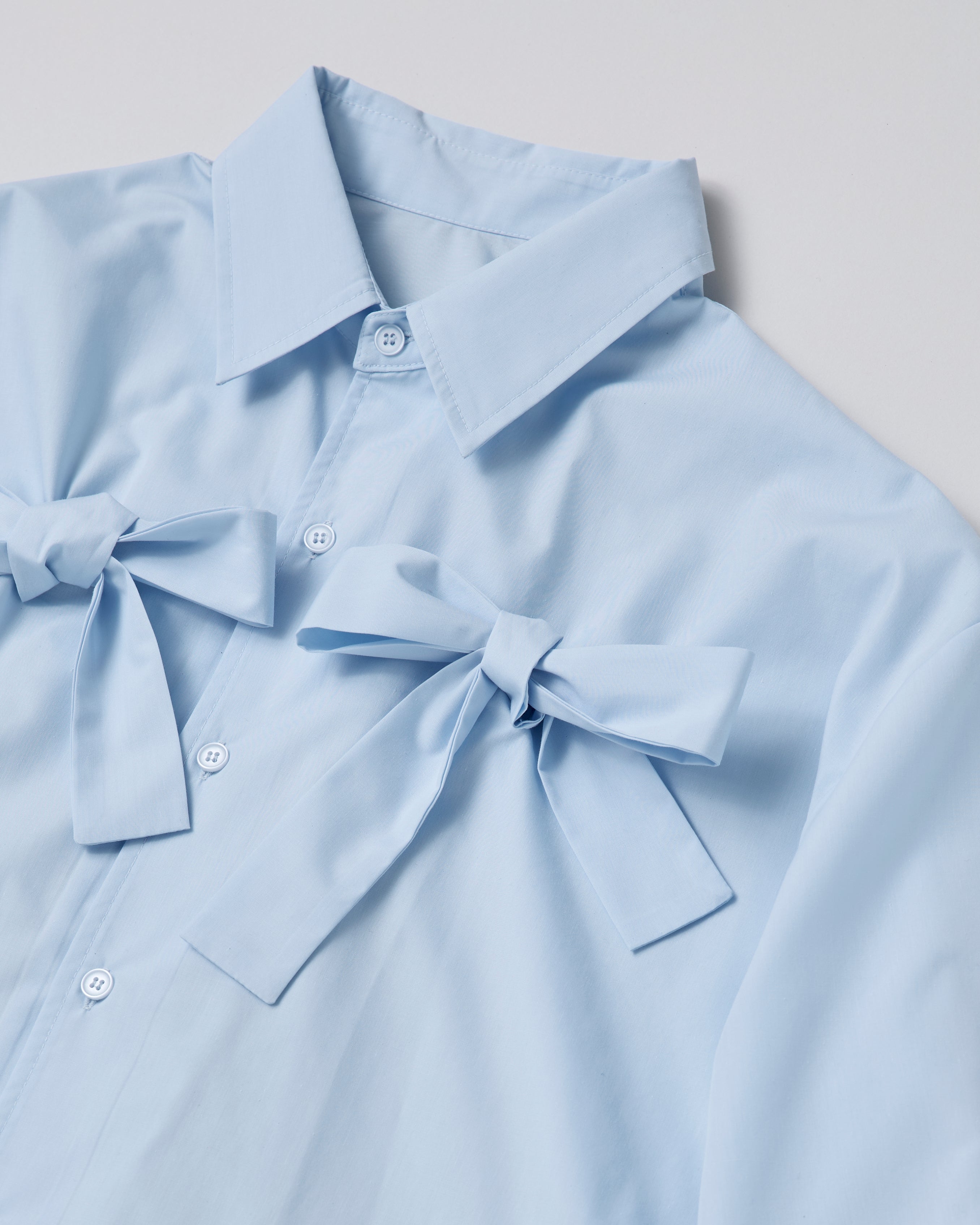 Double ribbon shirt (light blue)