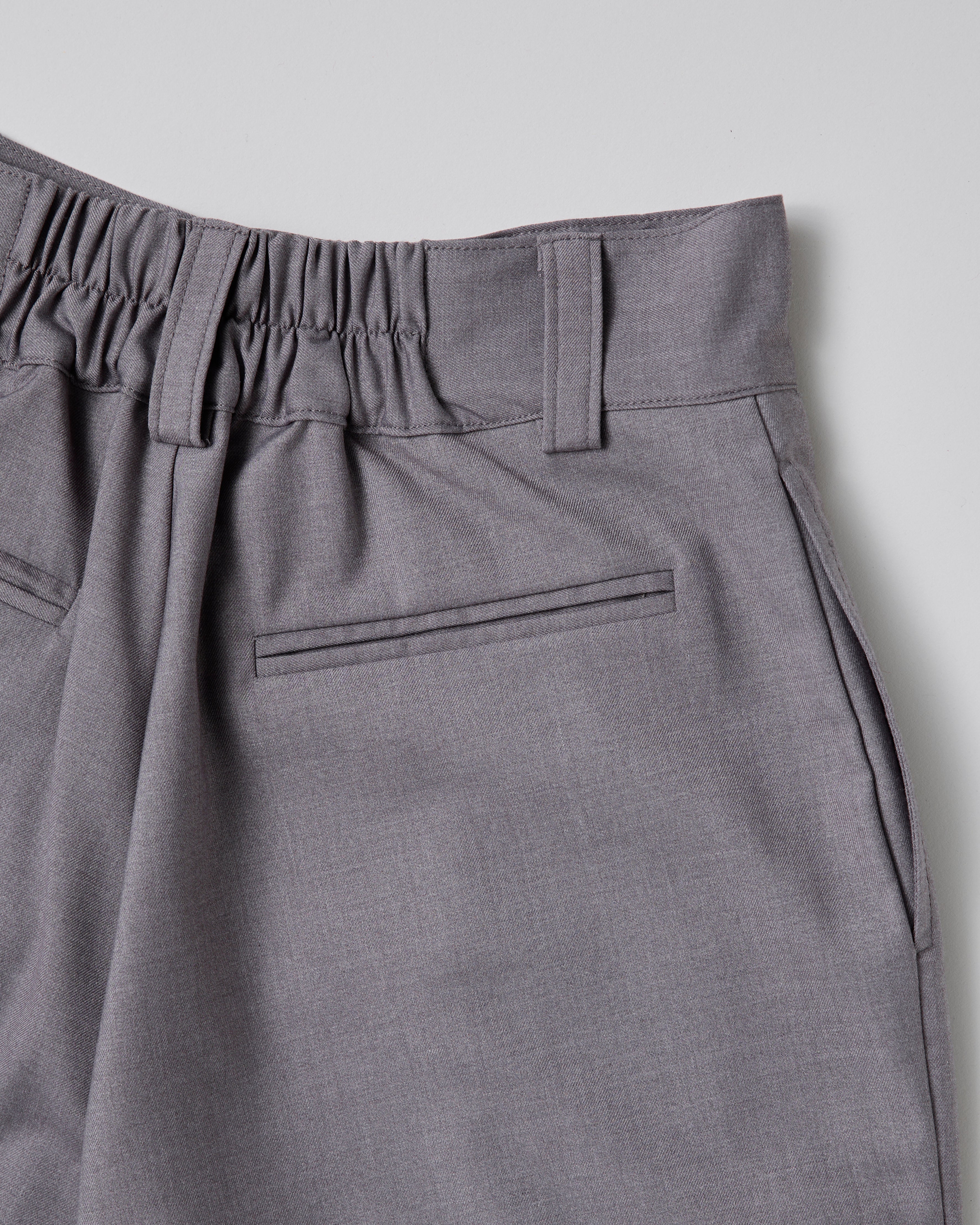 Pearl flower half pants