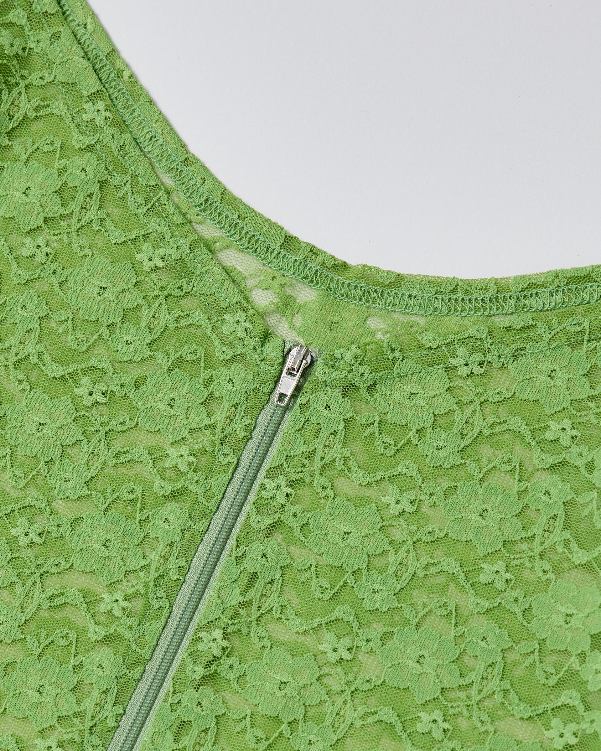 Lace layered round tops (green)