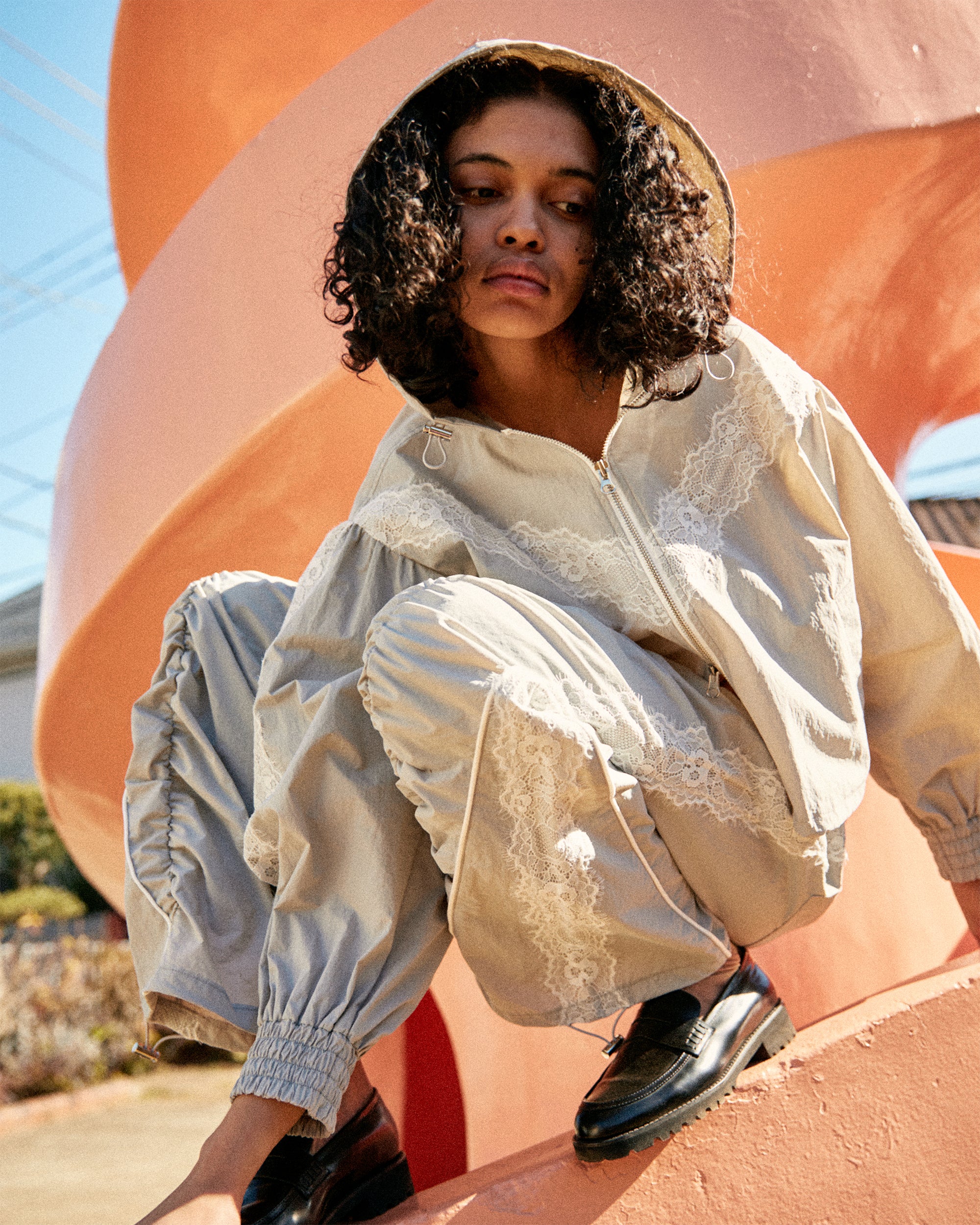 Lace nylon short hoodie