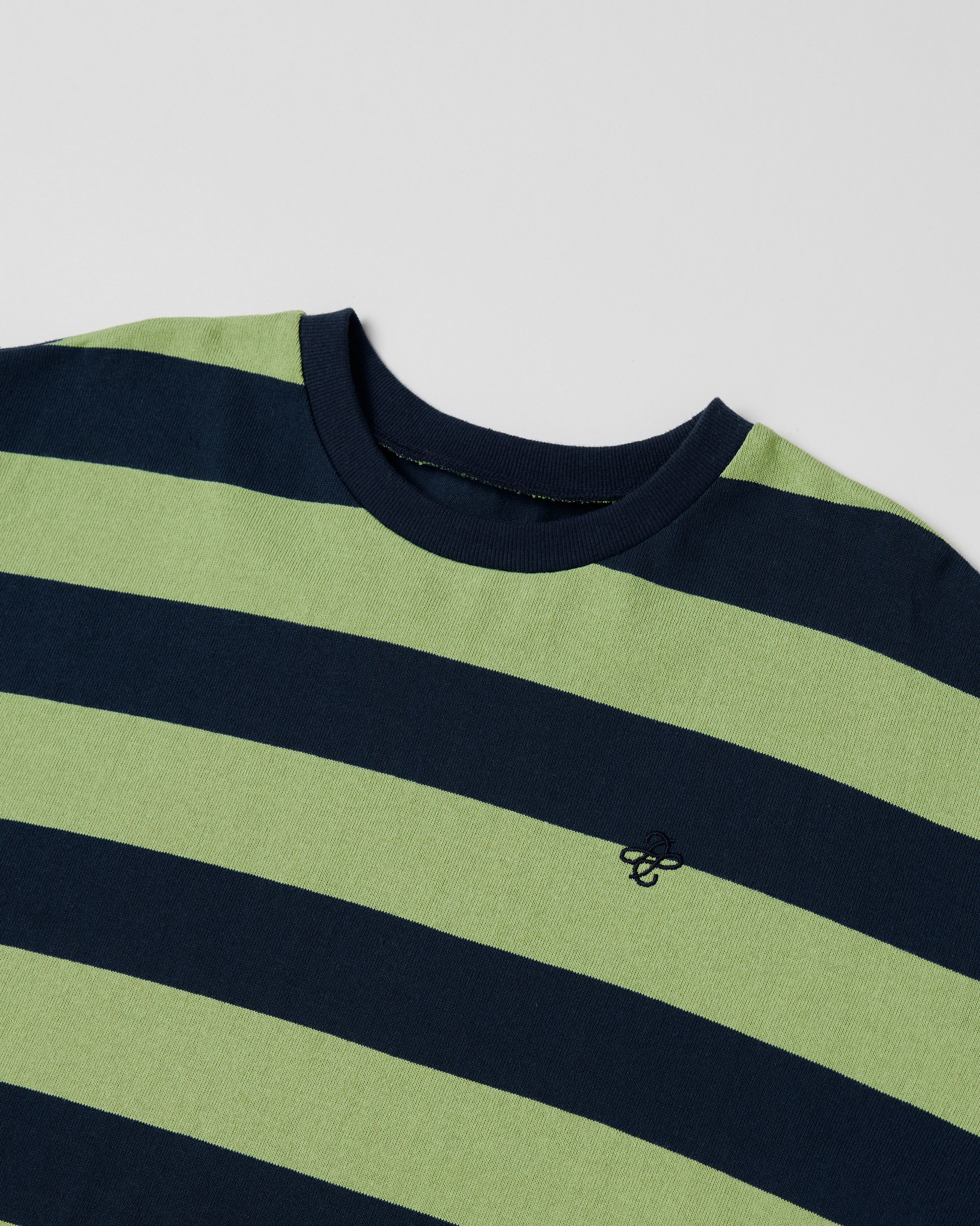 Cocoon border t-shirt (green)