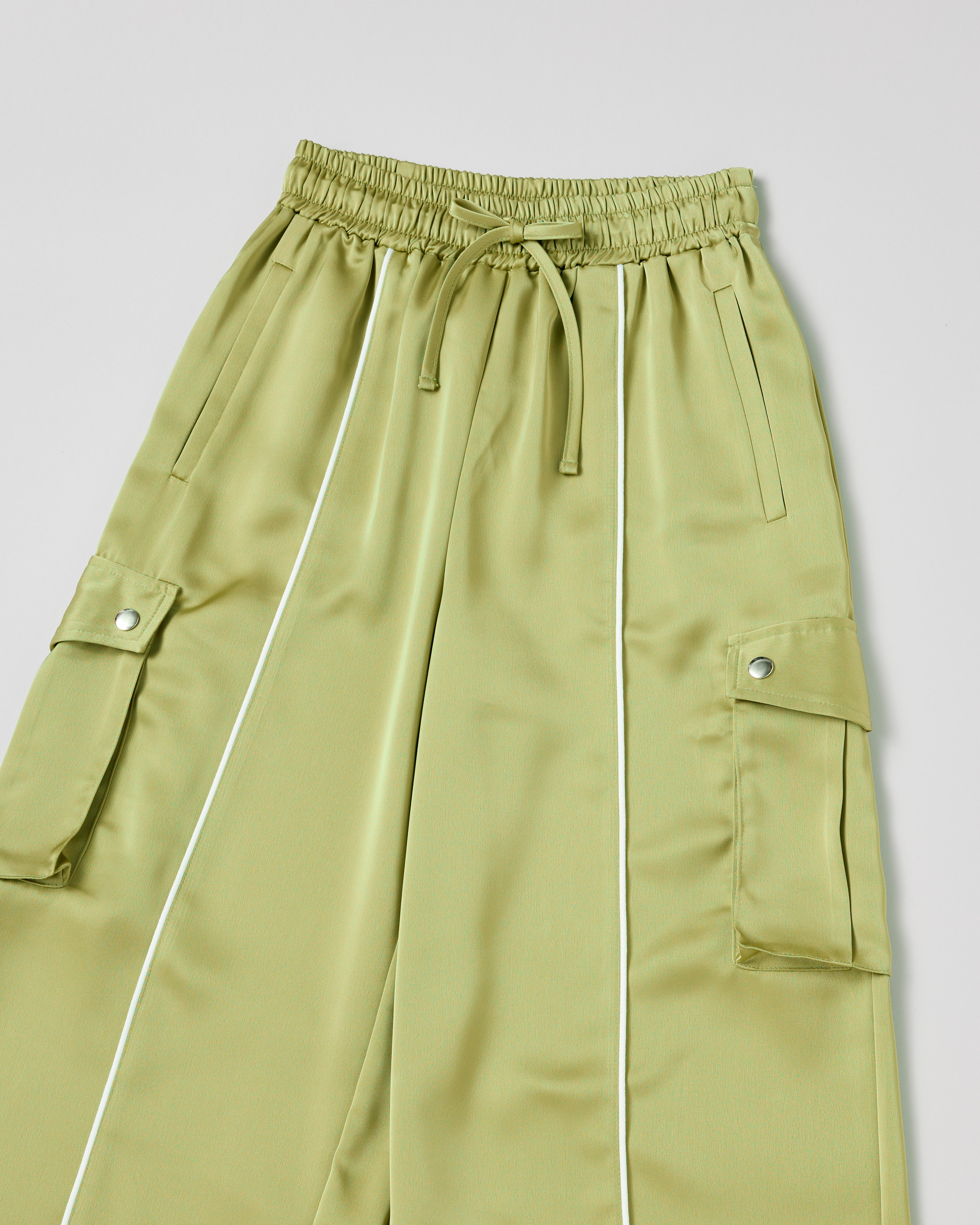 Satin cargo pants (green)