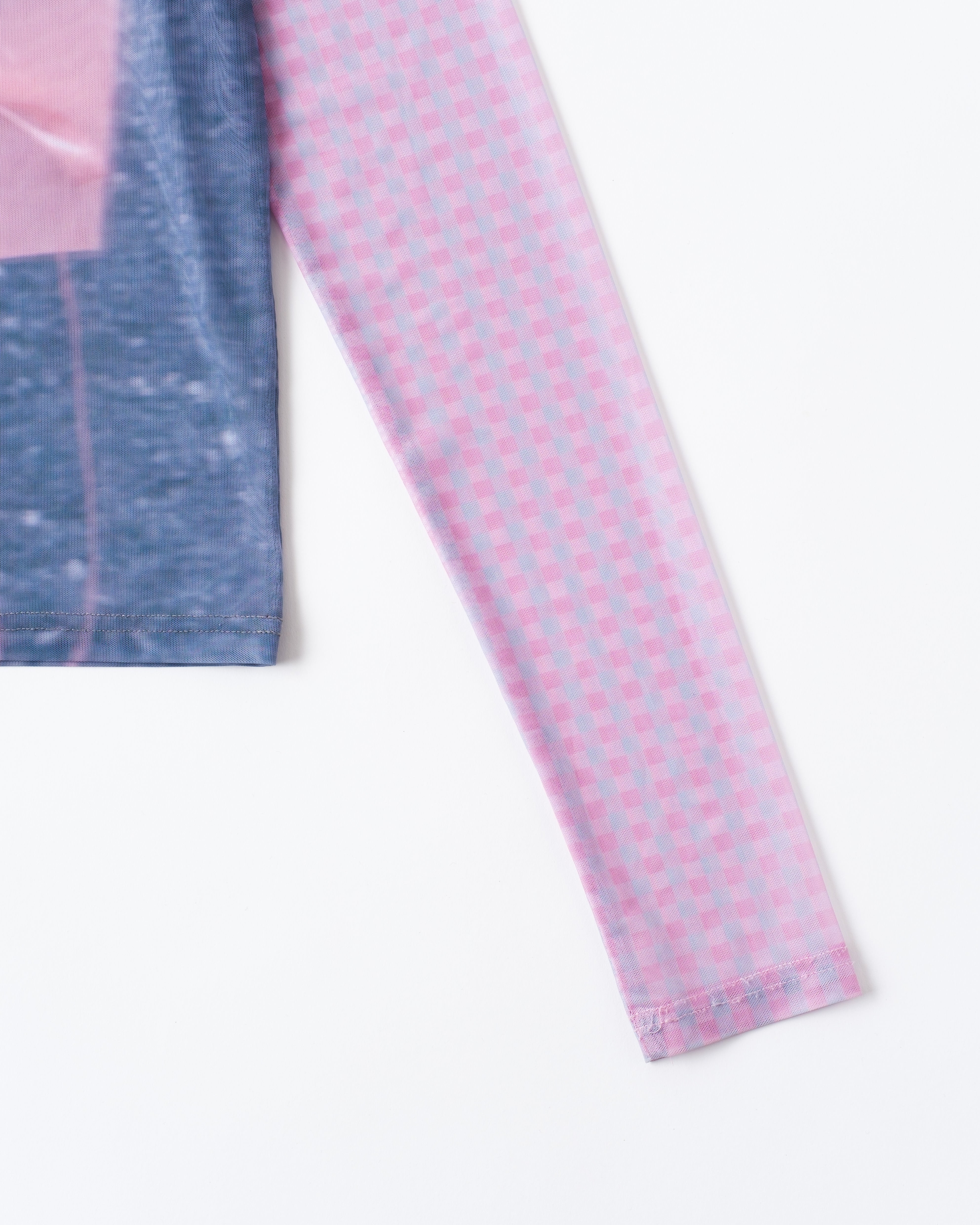 Photo ROSES Pink see-through tops (round neck)