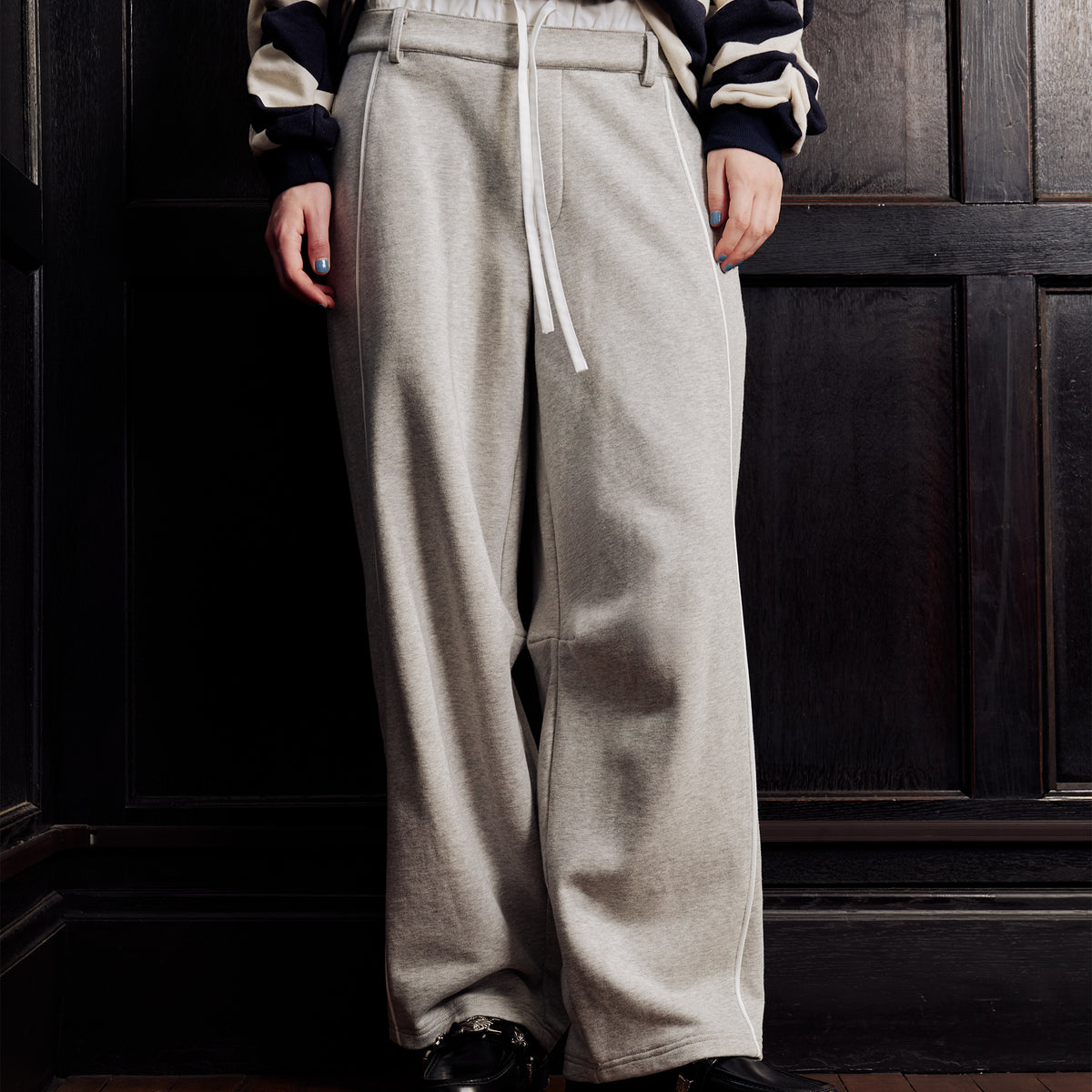 Layered design wide sweat pants