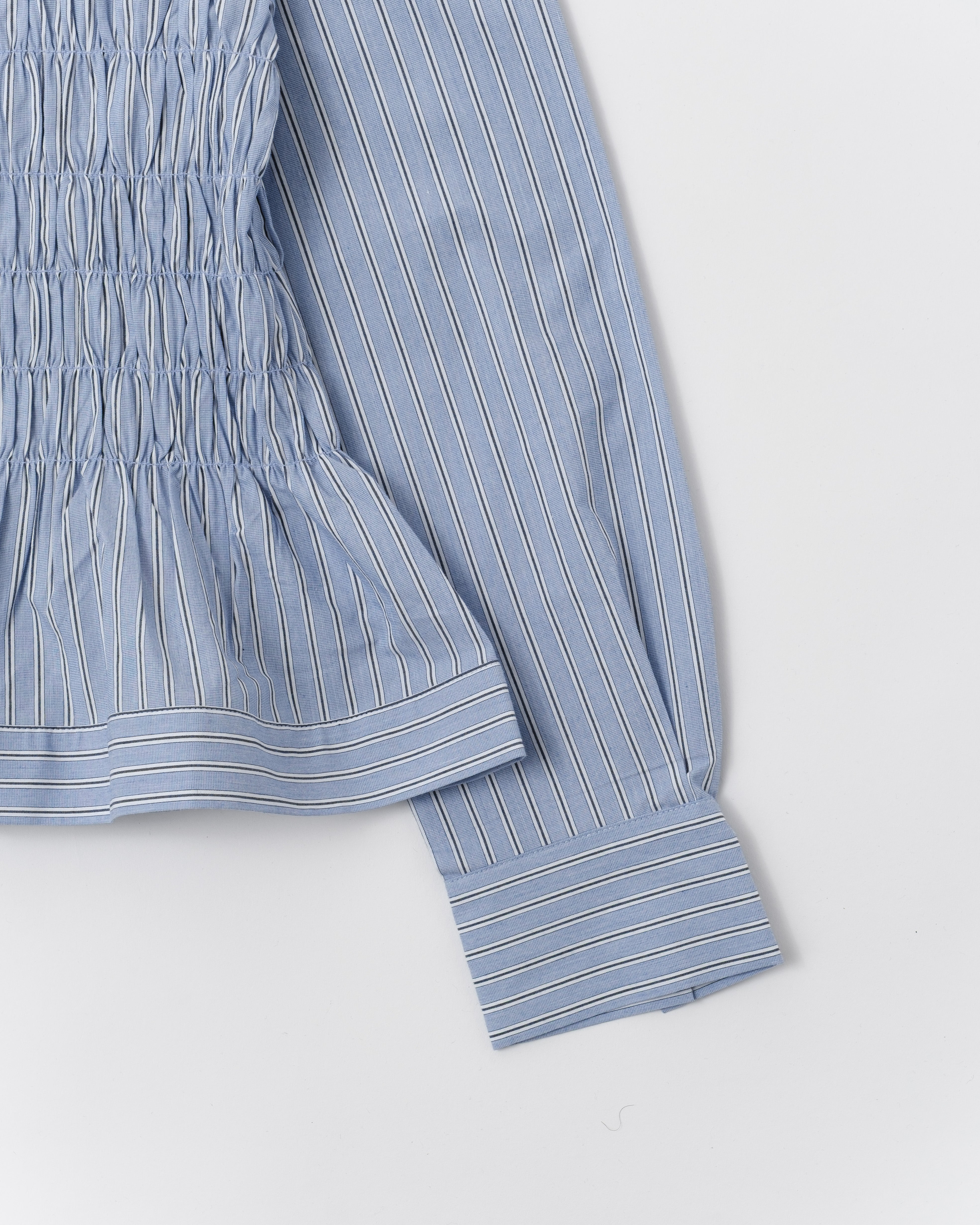 Heart motif shirring shirt