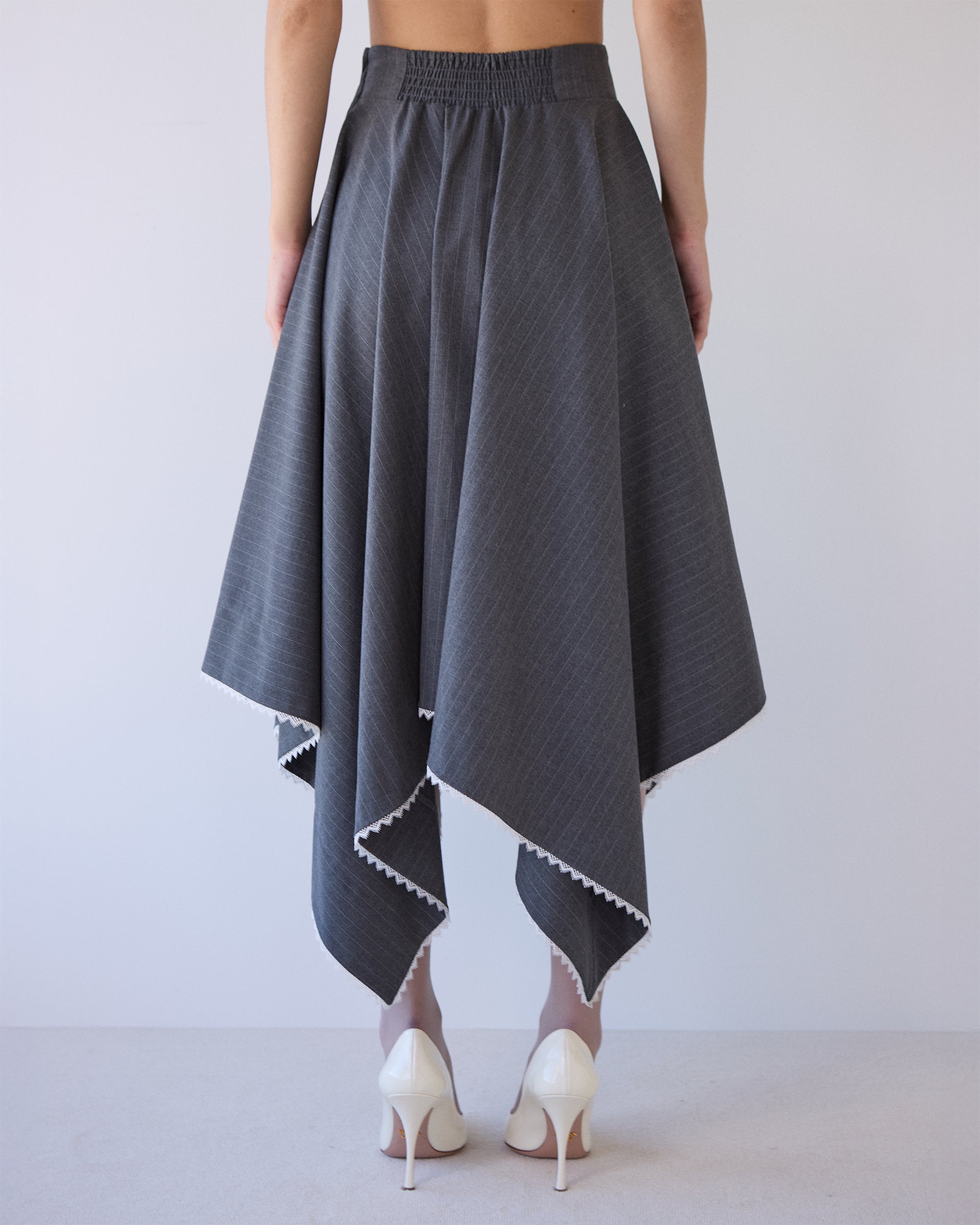 束腰手帕下摆半身裙