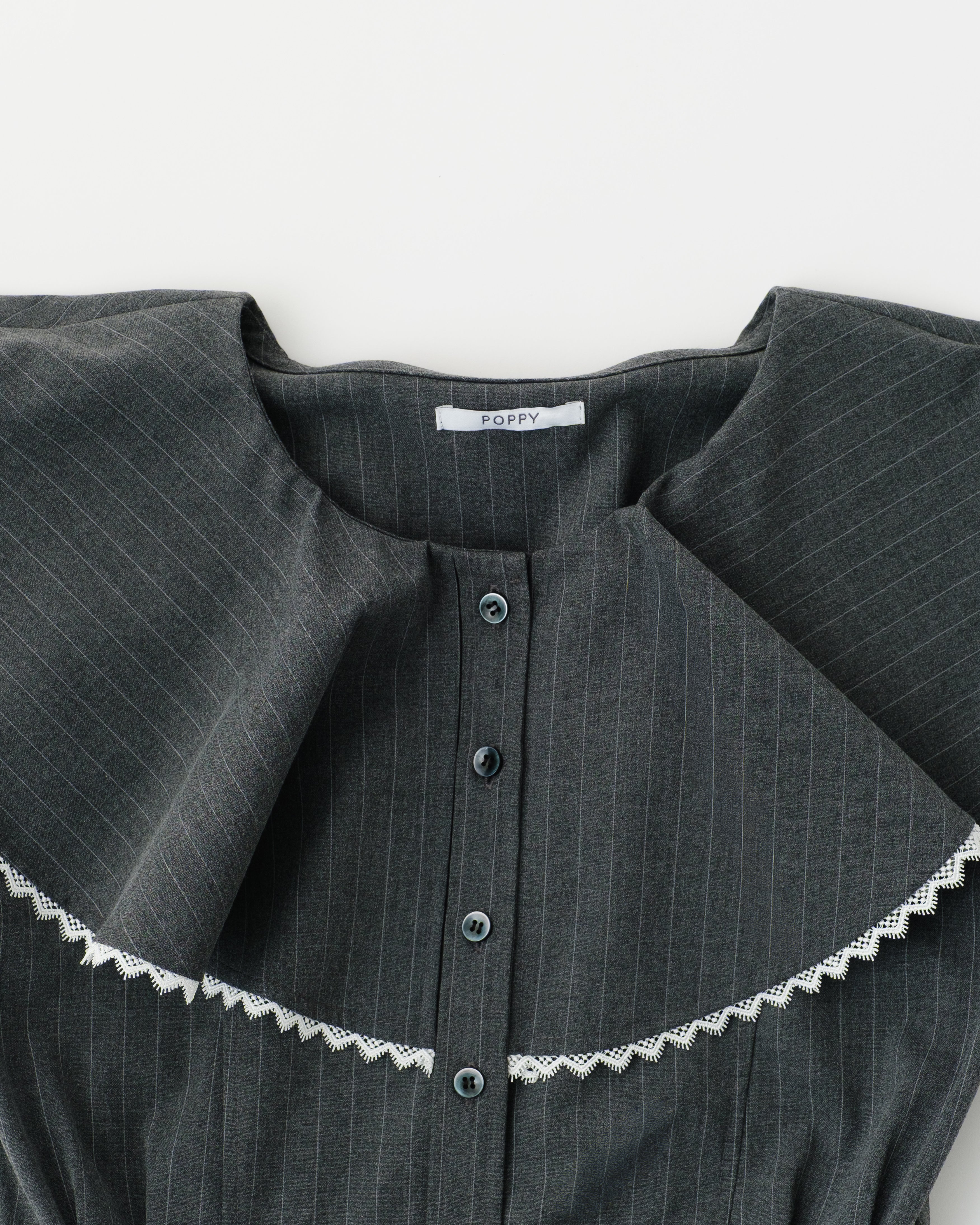 <b>POPUP先行販売</b><br>Ruffle collar romper