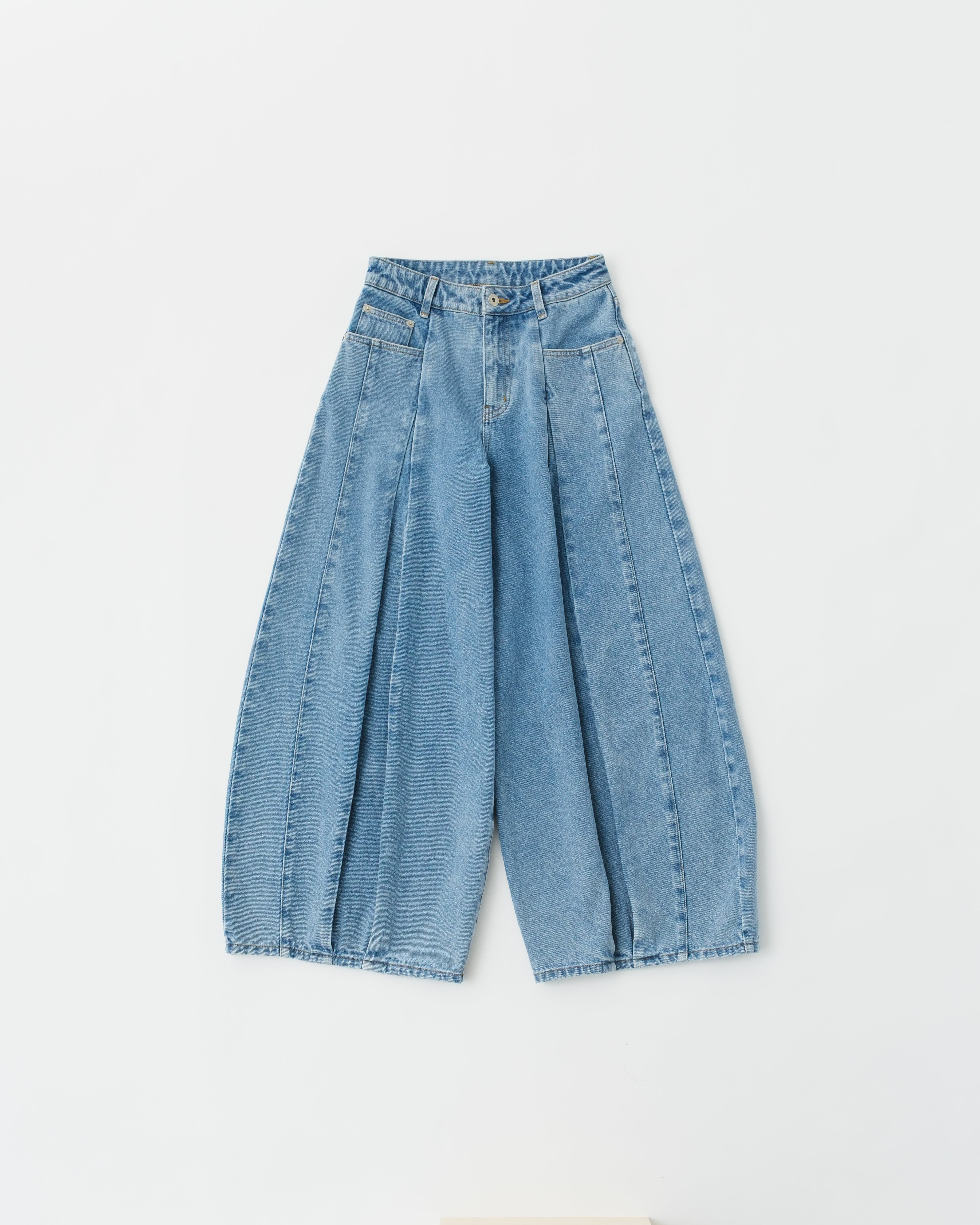 <b>POPUP先行販売</b><br>Pleated balloon denim pants