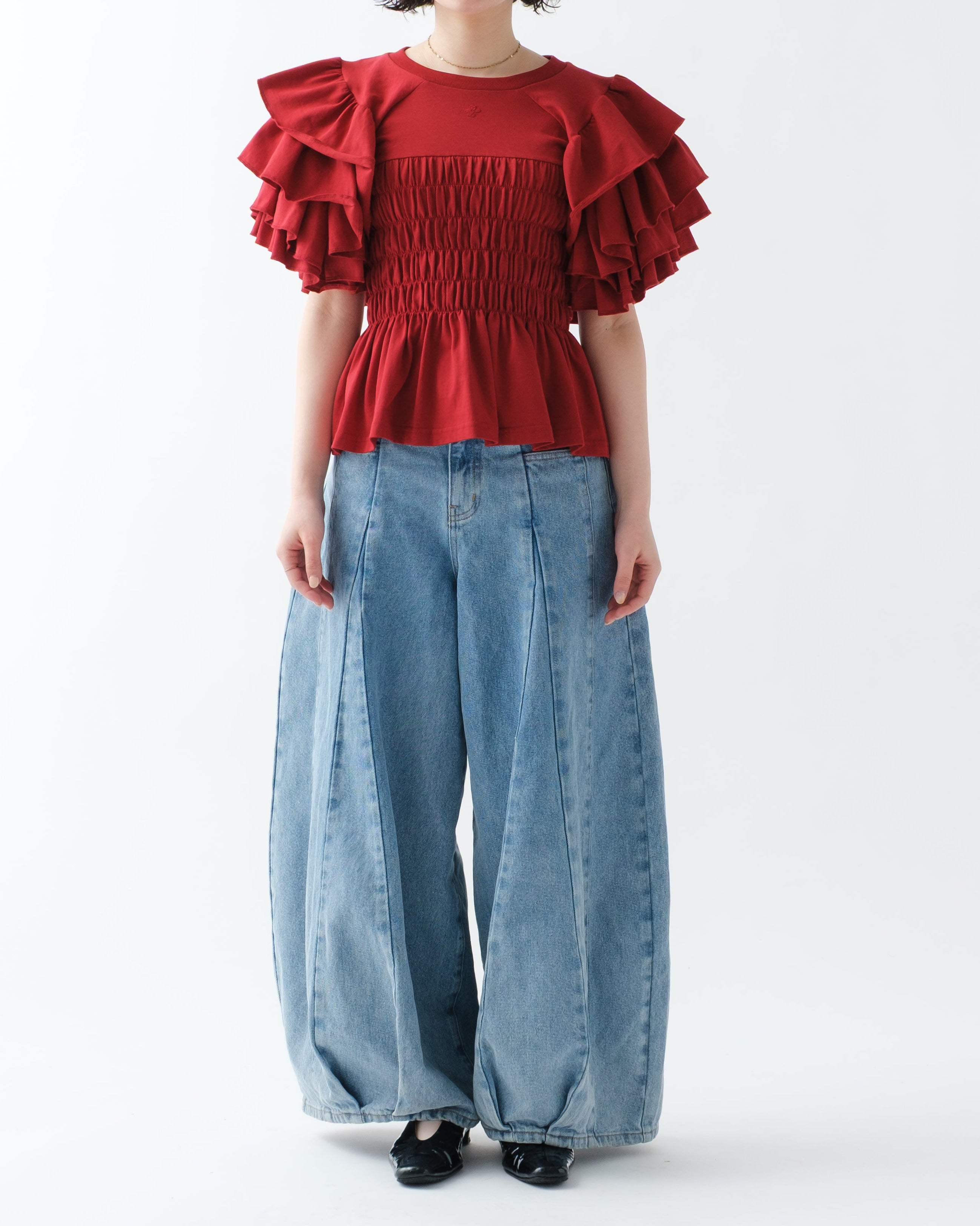 TIERED FRILL SLEEVE SHIRRING T-SHIRT