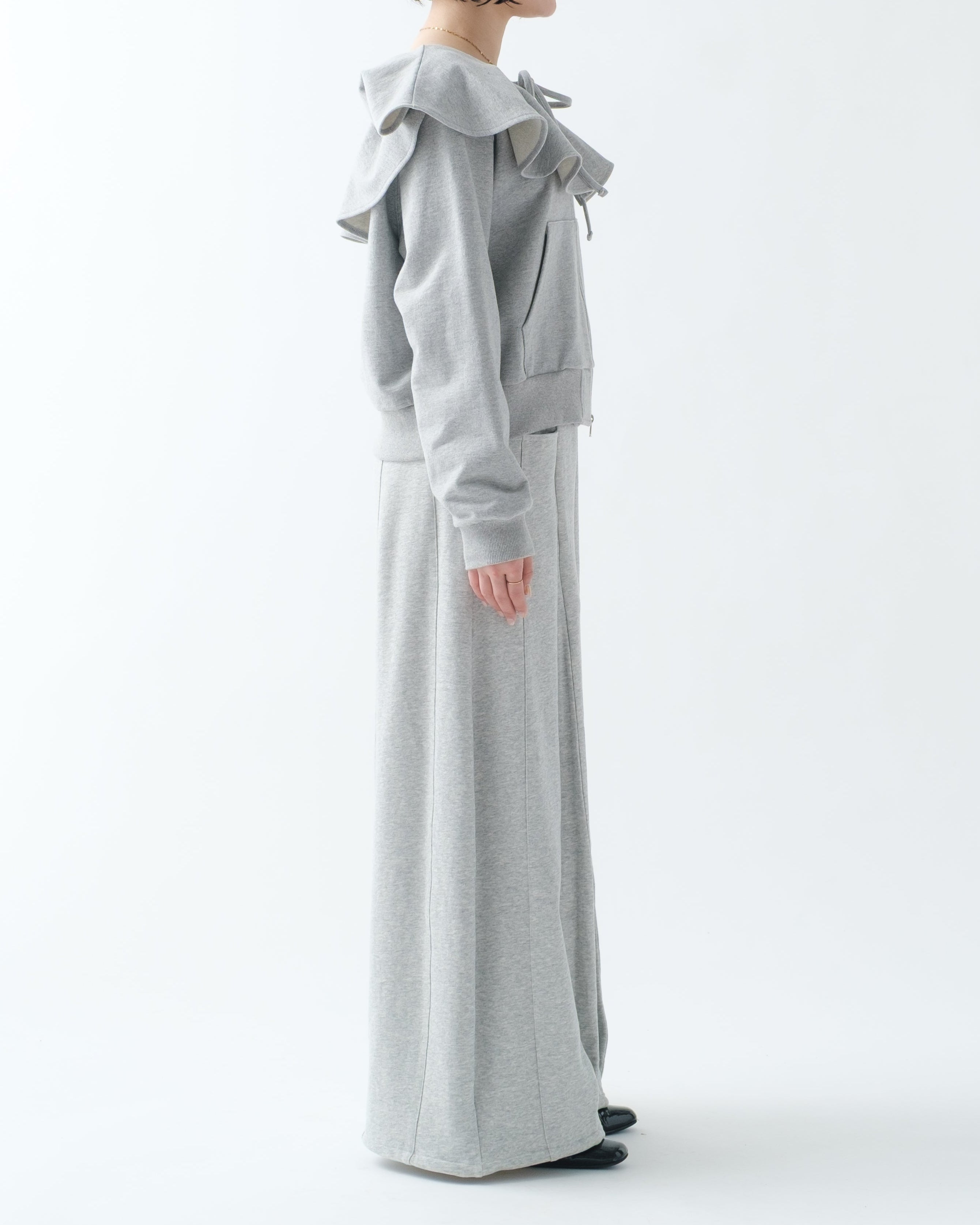 RUFFLE COLLAR SWEAT ZIP