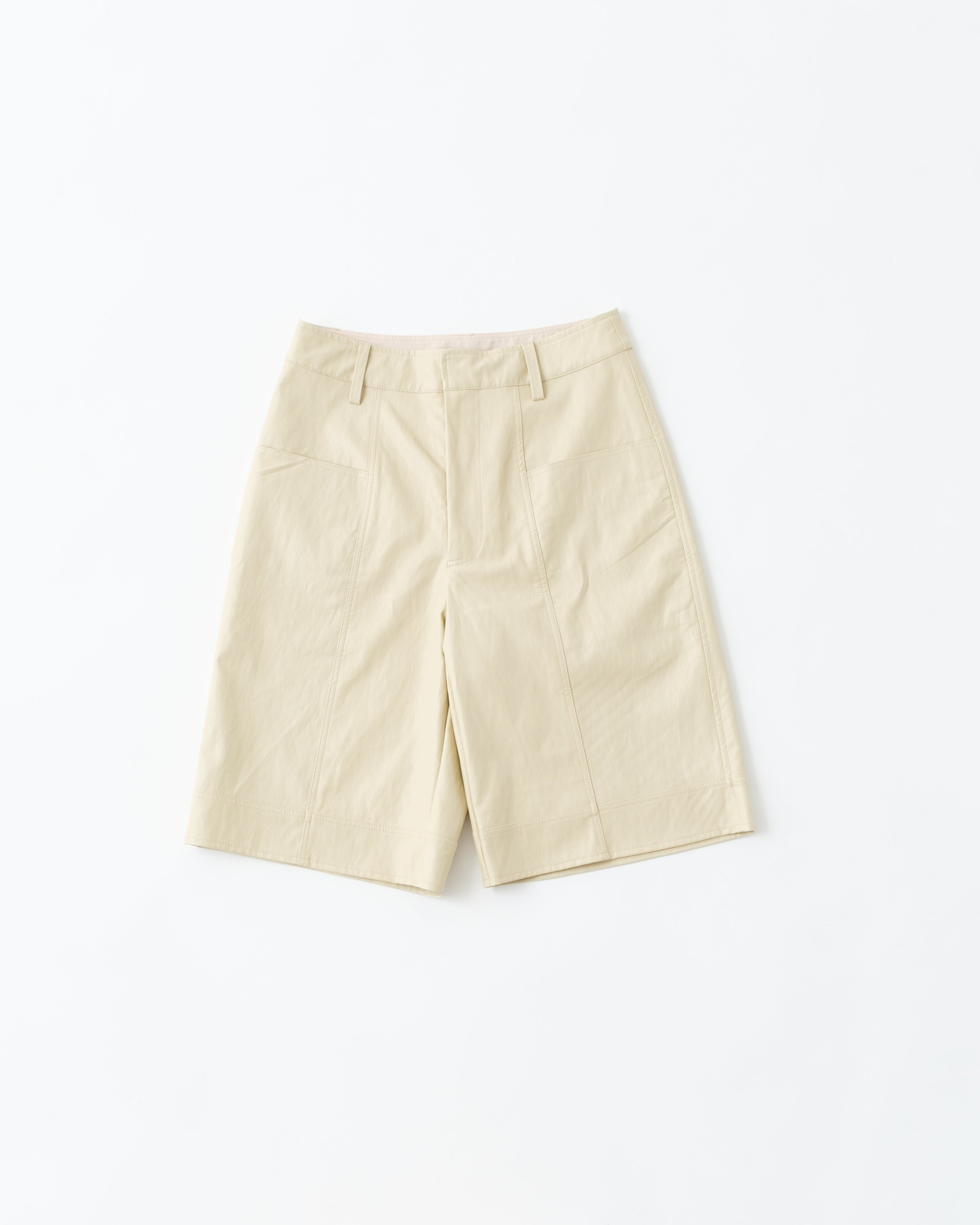 LEATHER-LIKE HALF PANTS