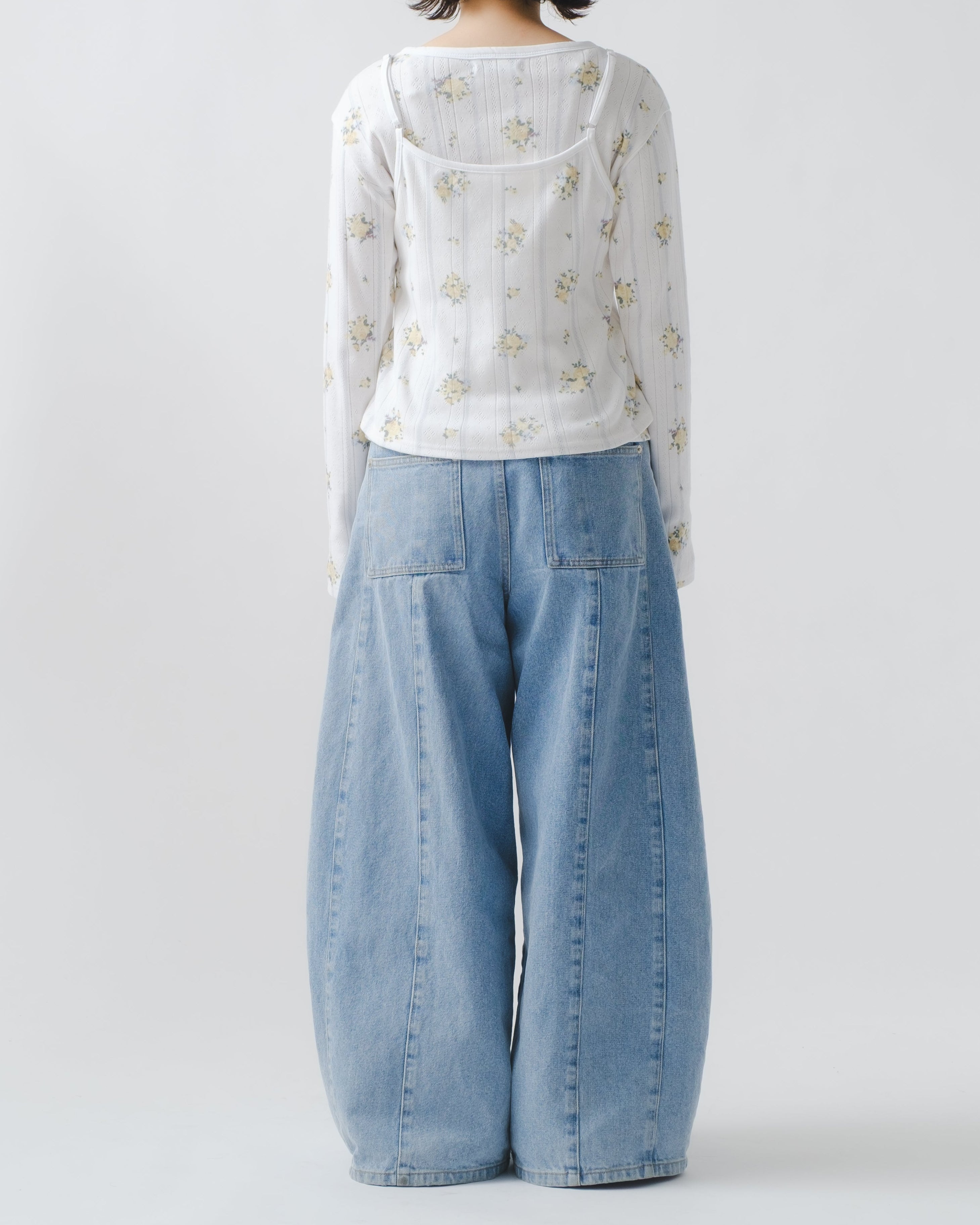 Pleated balloon denim pants
