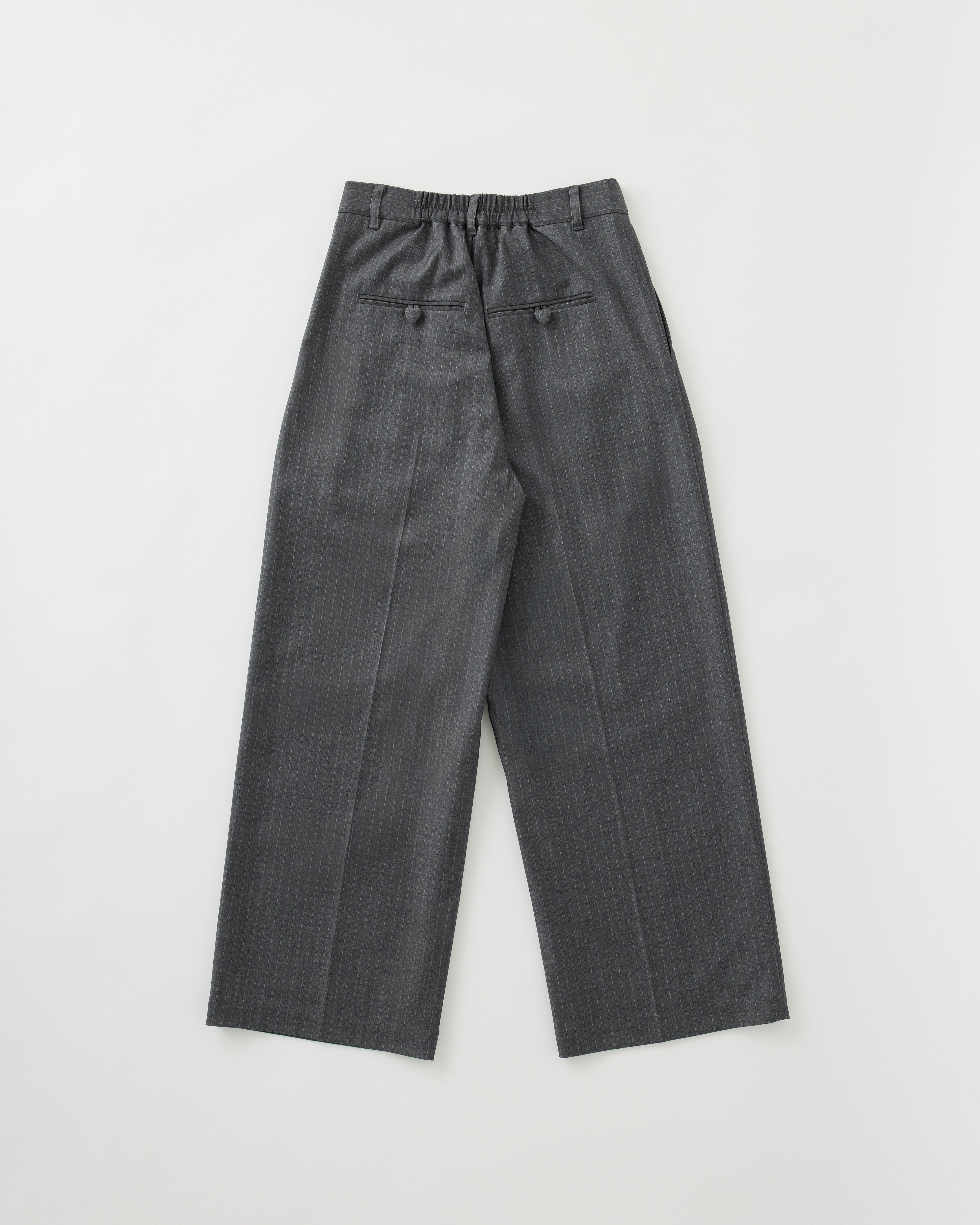 Double-tucked straight pants