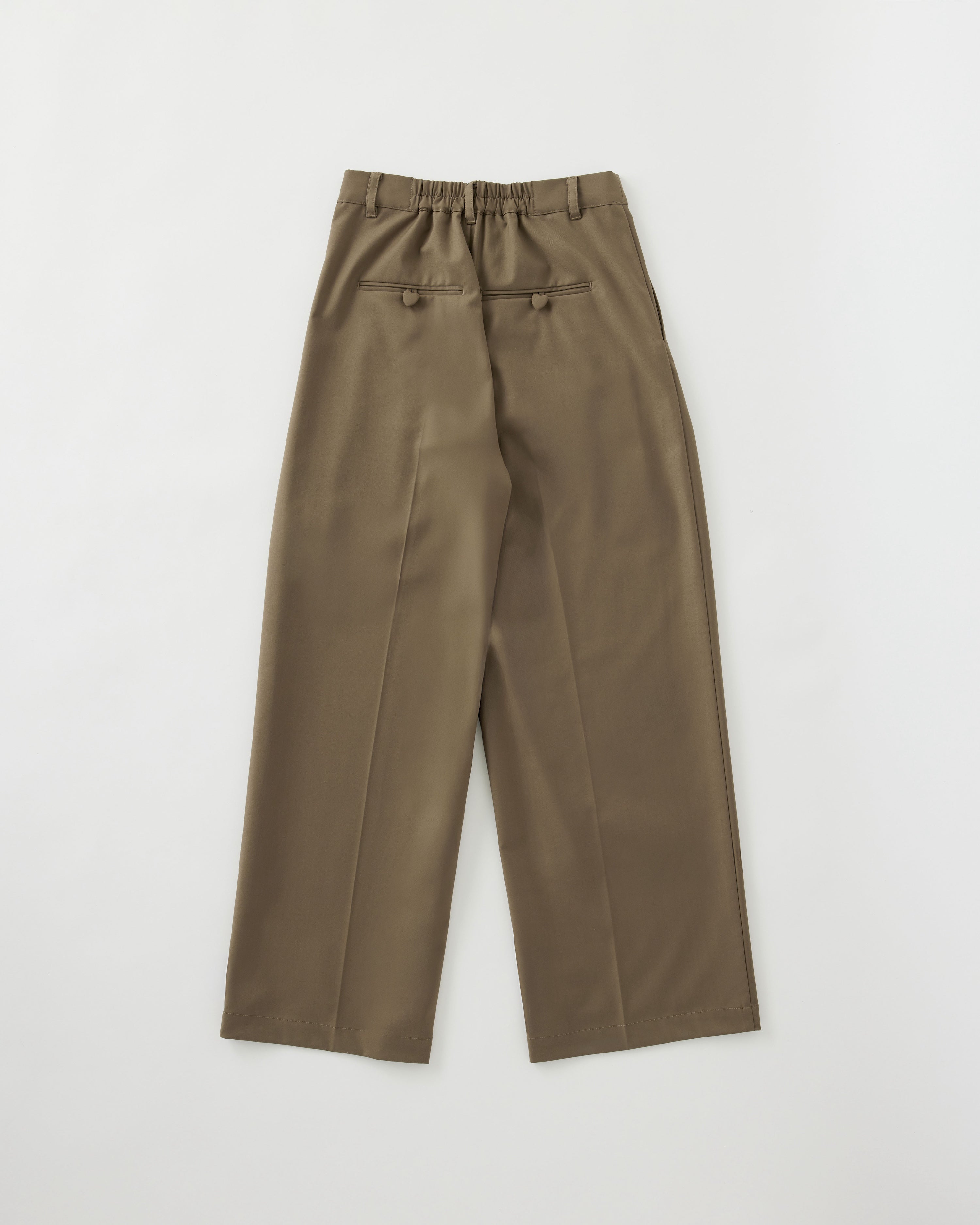 Double-tucked straight pants