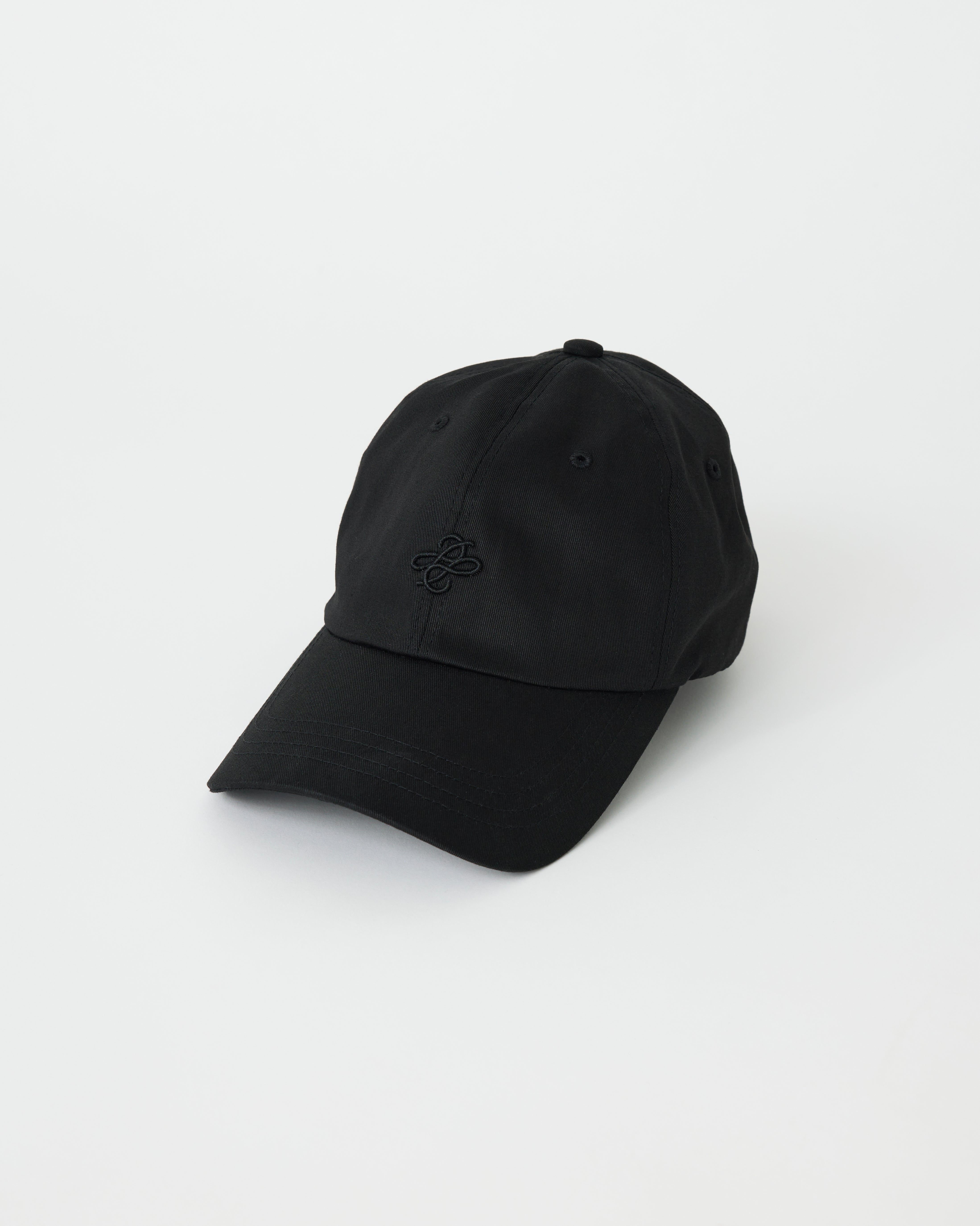 Back ribbon logo cap
