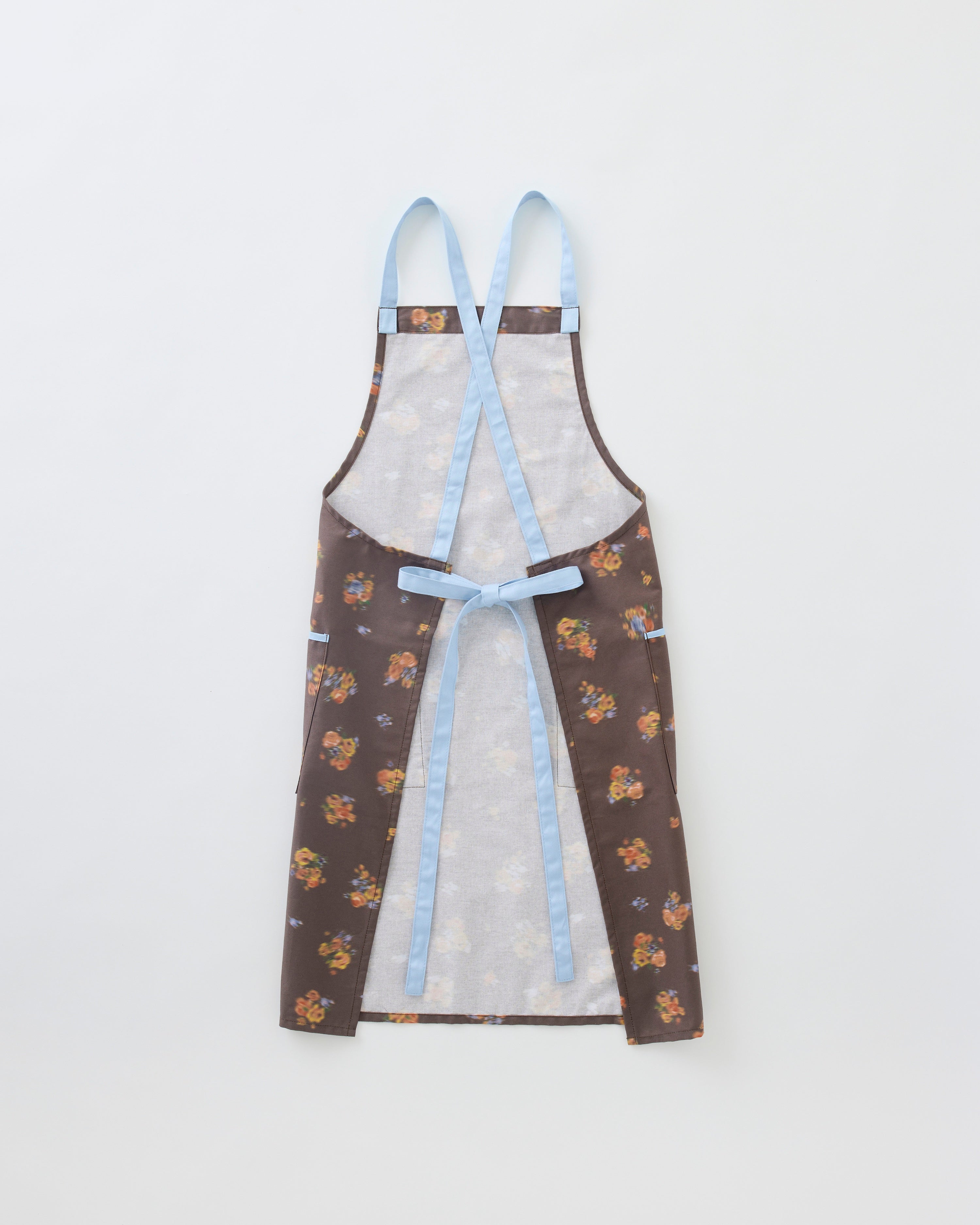 Brown bouquet apron