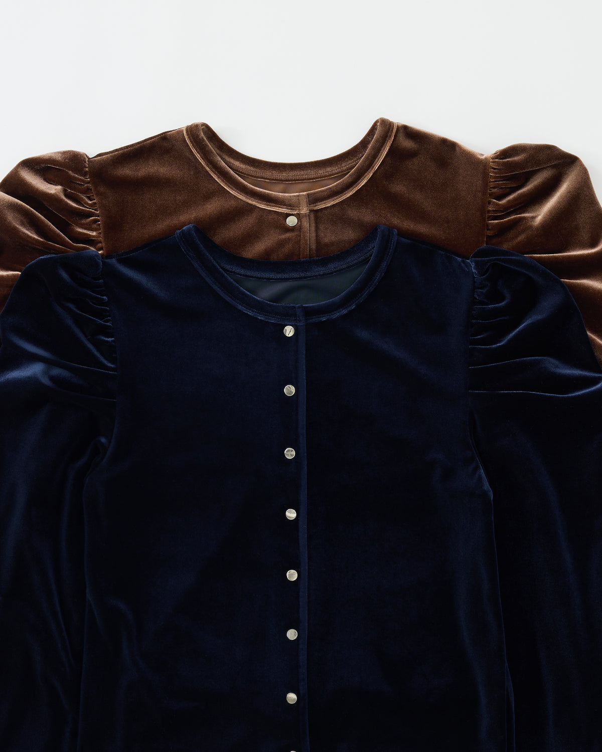 Puff gathered velour top