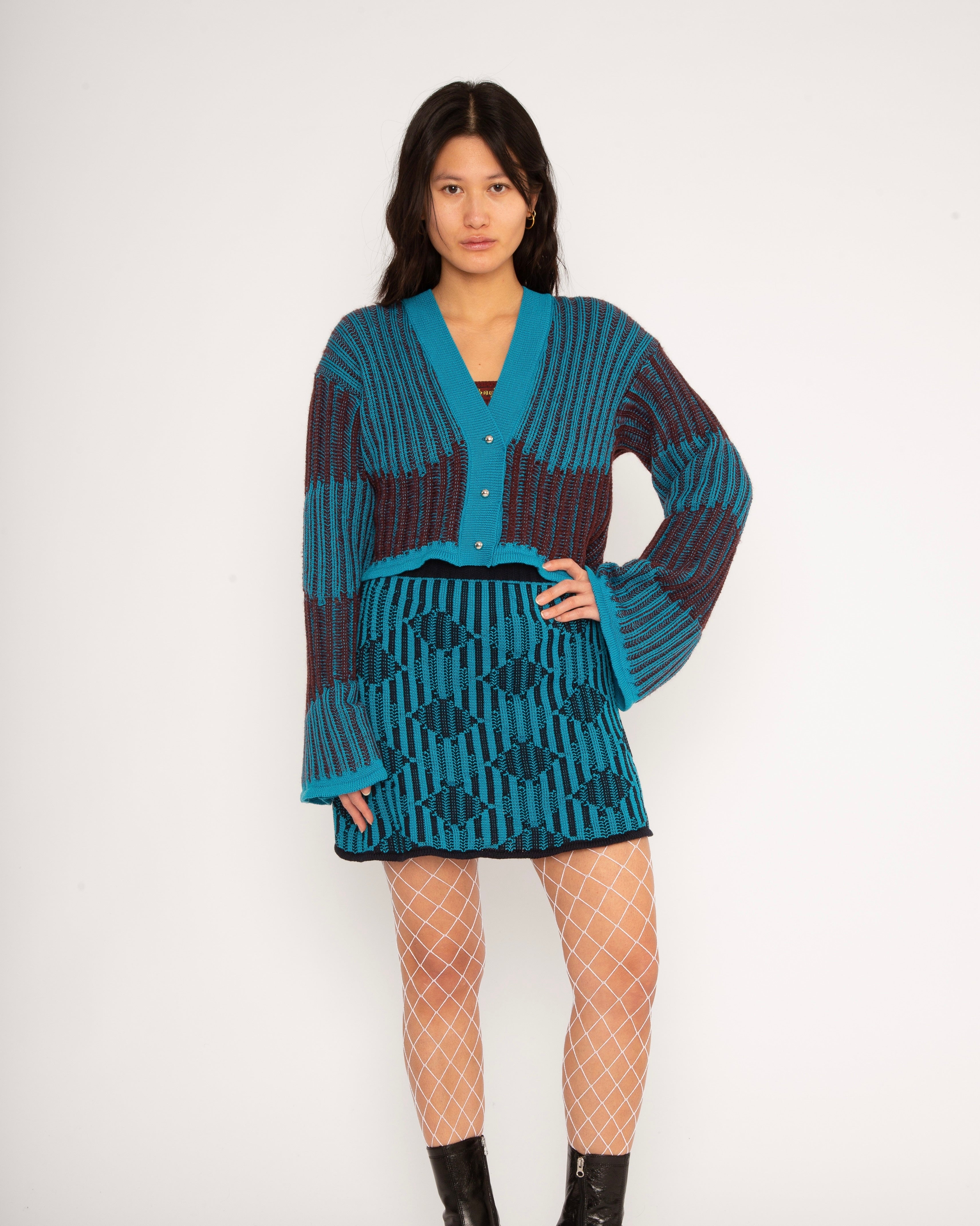 <b>Nadia Wire</b><br>mini diamond skirt / blue