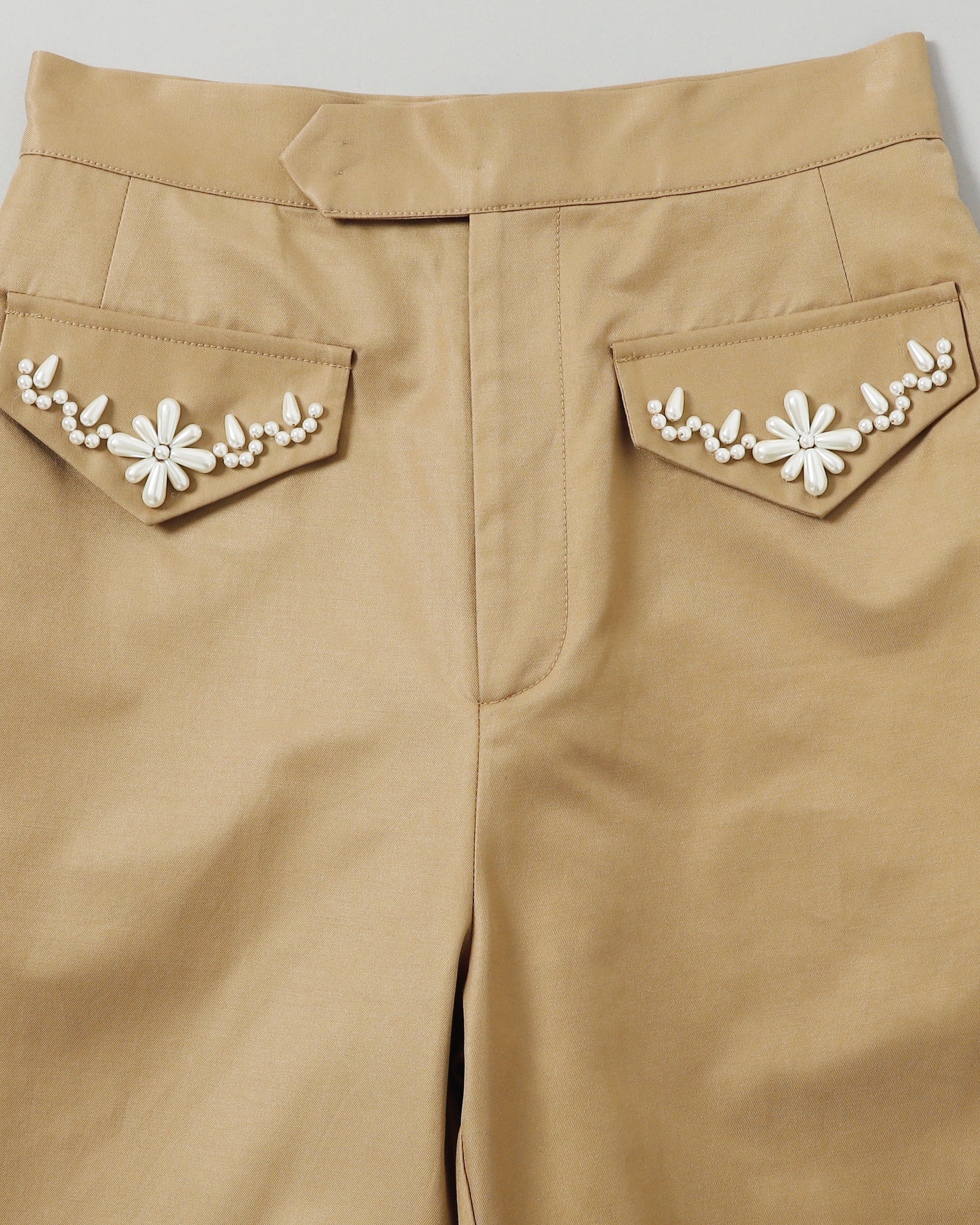Pearl half pants (beige)