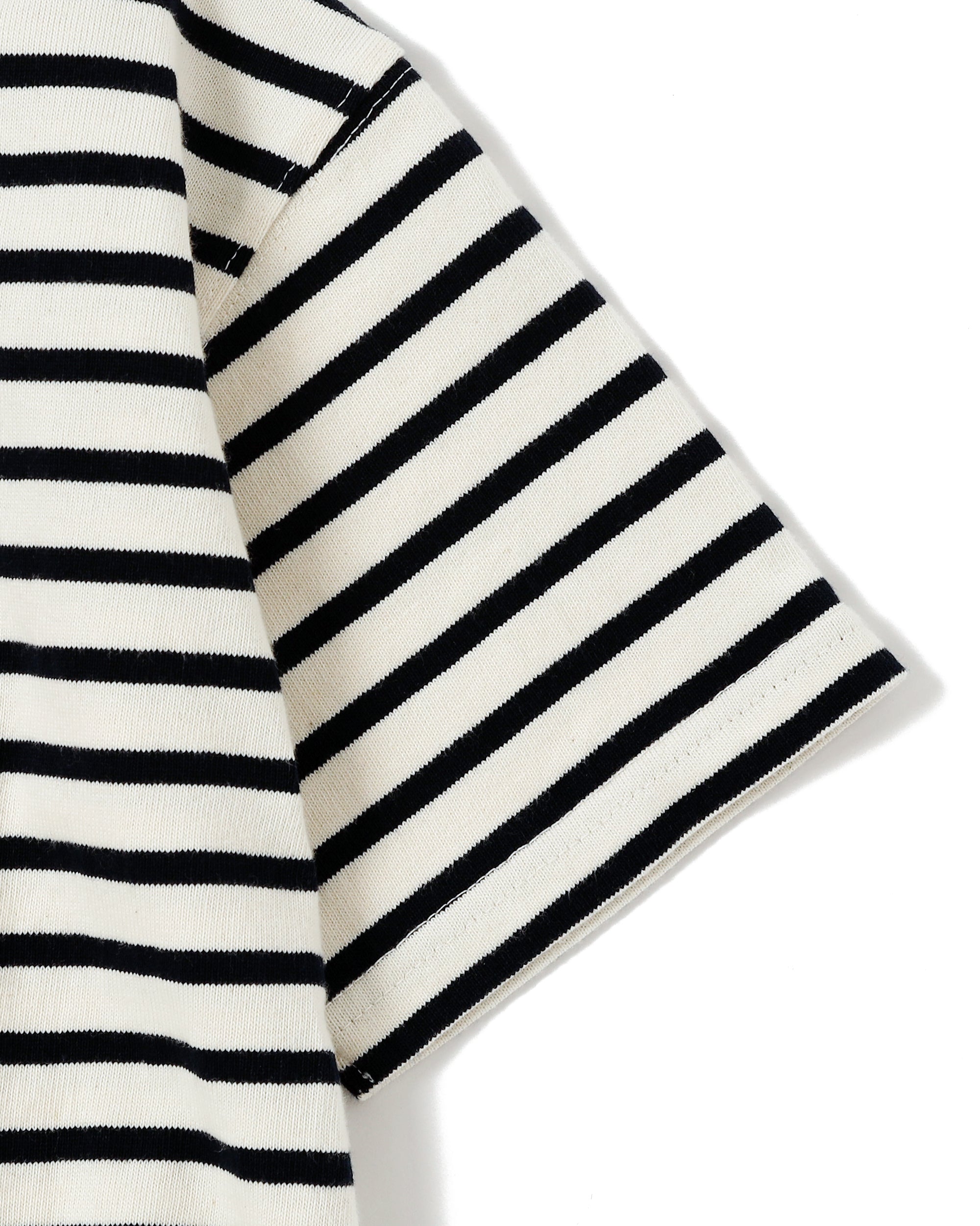 KIDS Strawberry printed T-shirts  (Navy border)