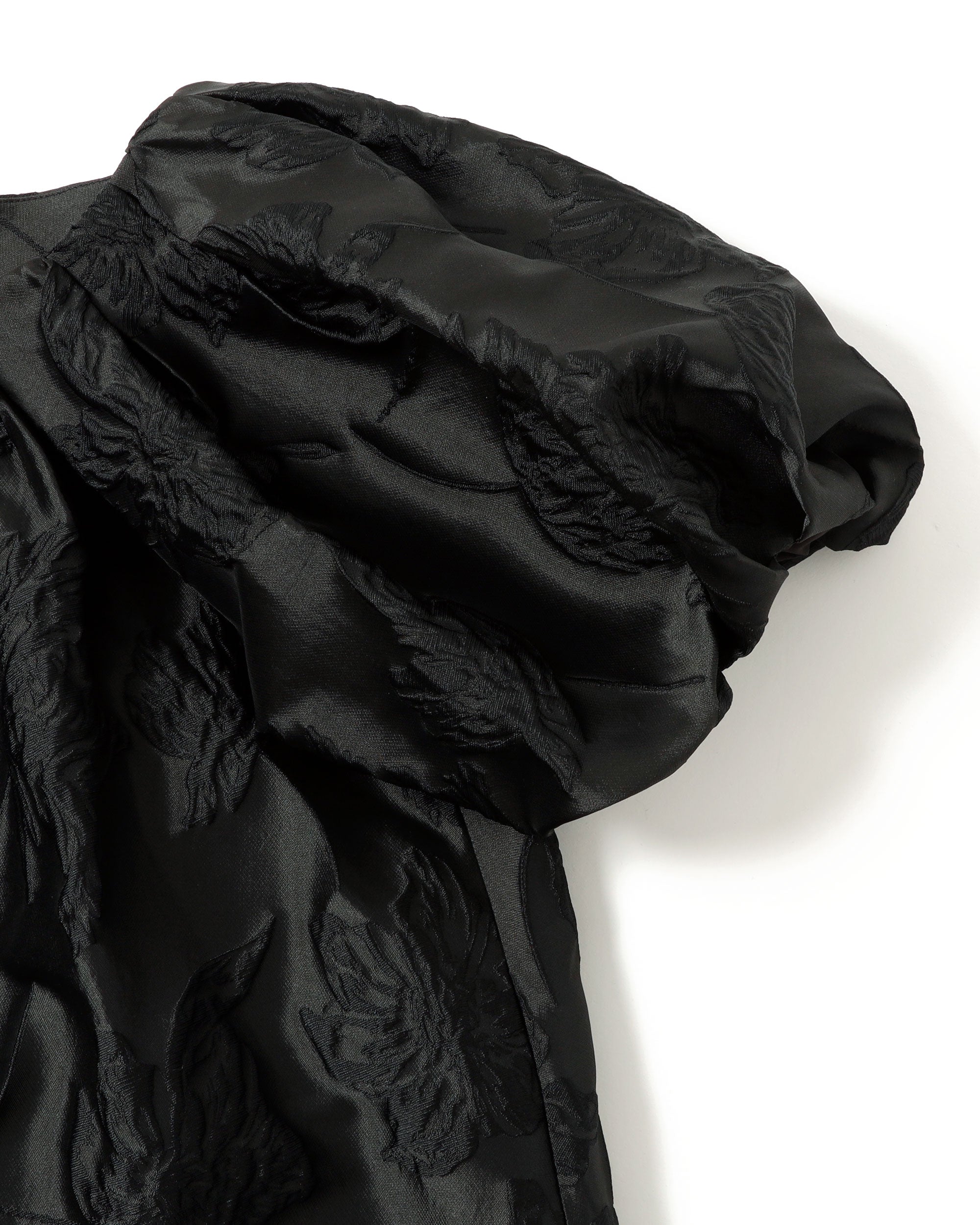 Balloon sleeve cocoon dress (black)